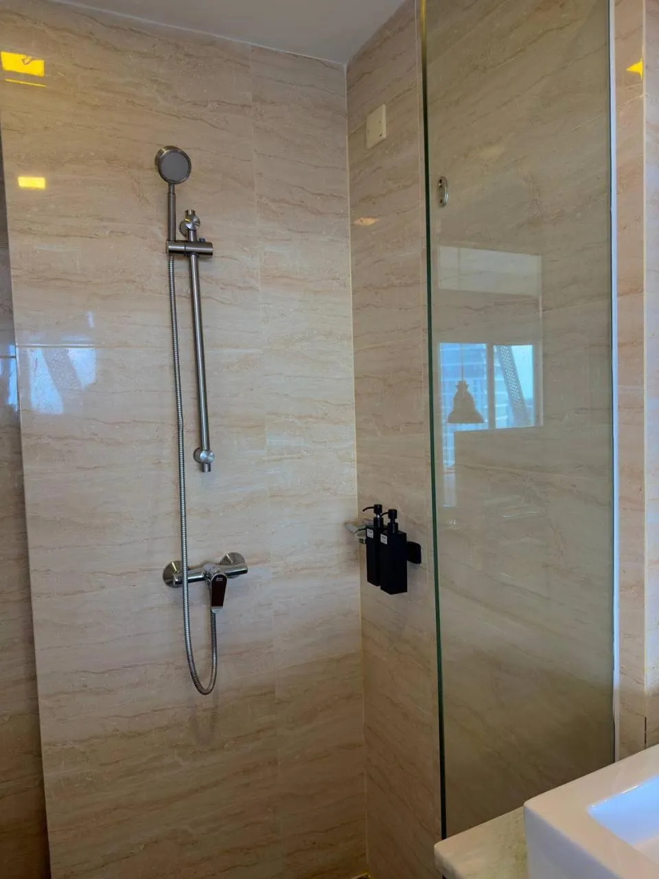 Shower in The Snowbell Hotel