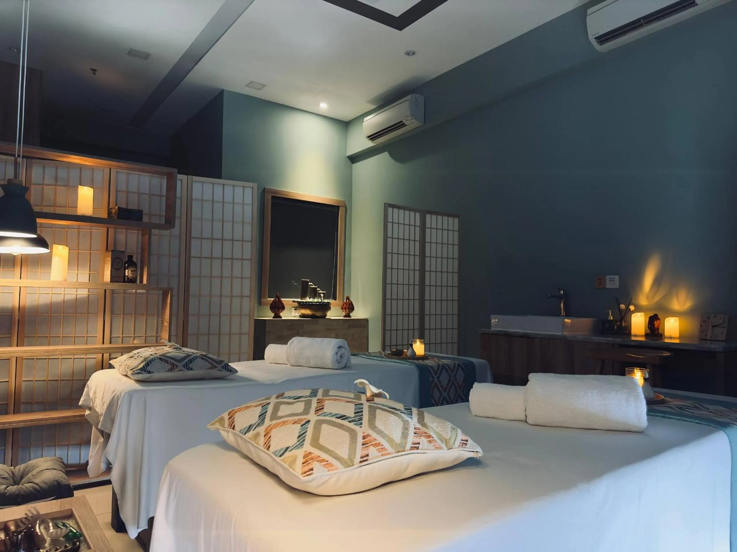 Spa and wellness centre/facilities, Bed in The Snowbell Hotel