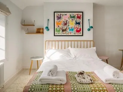 Bed in Compasses Inn