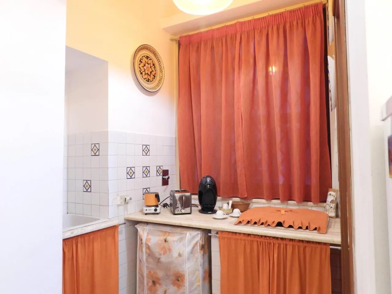 Kitchen or kitchenette in B&B Maria Piddu