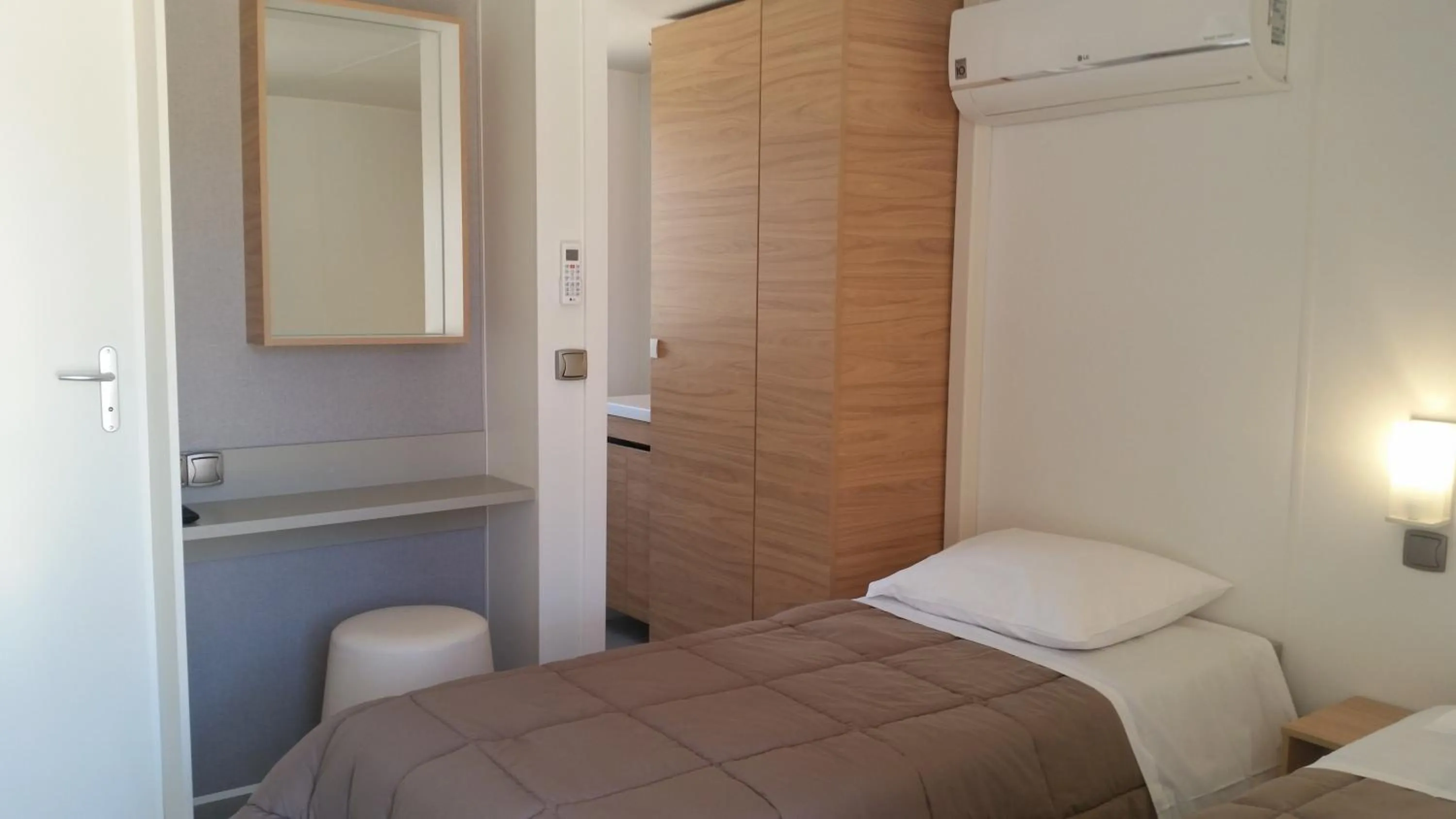 Toilet, Bed in Camping La Pinède