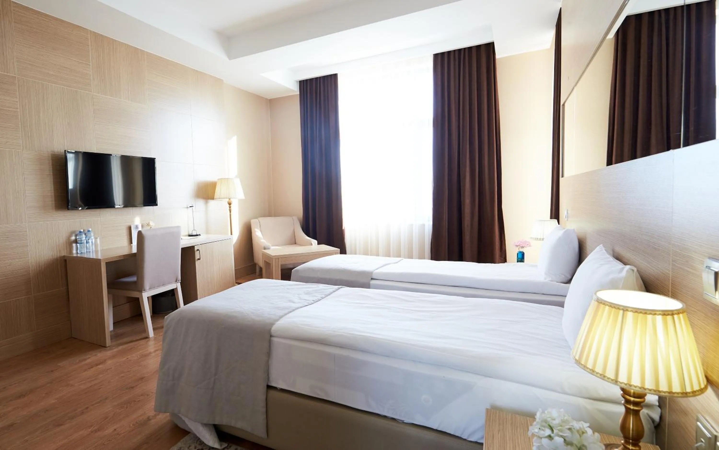 Bedroom, Bed in NOBEL Hotel