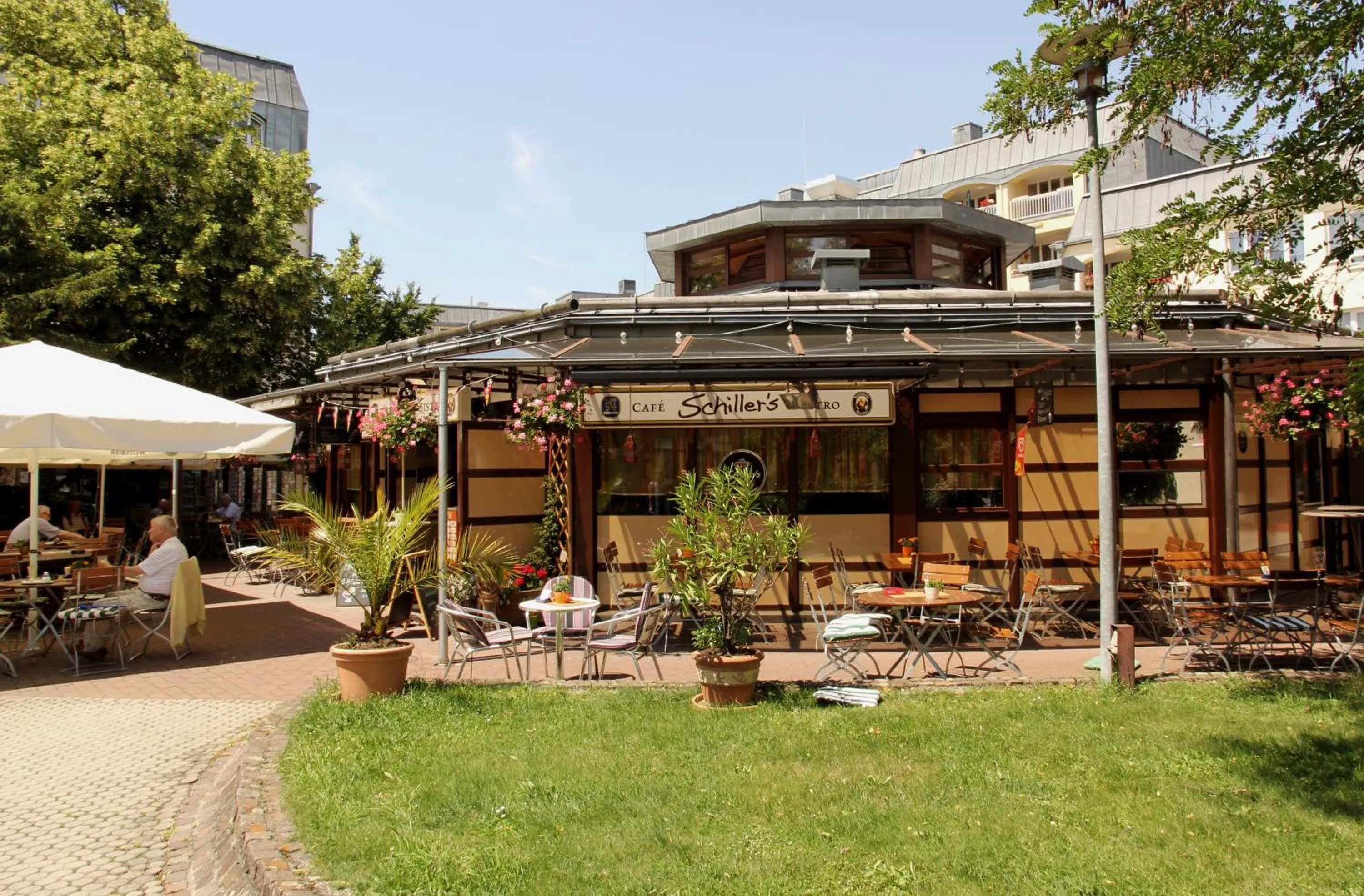 Garden in Hotel Gästehaus Forum am Westkreuz