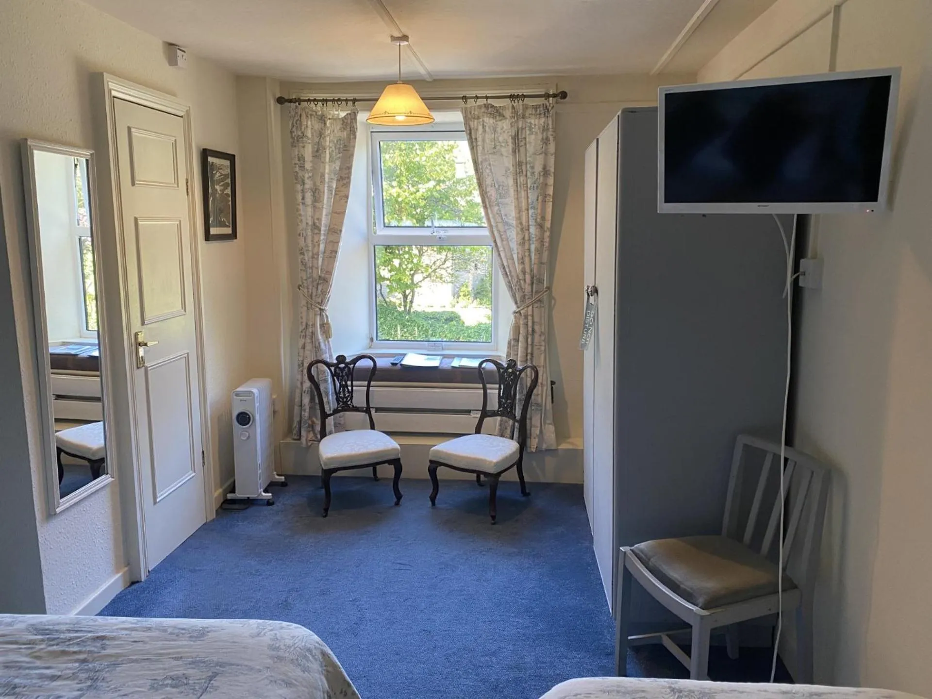 Bed in The Bridge Inn