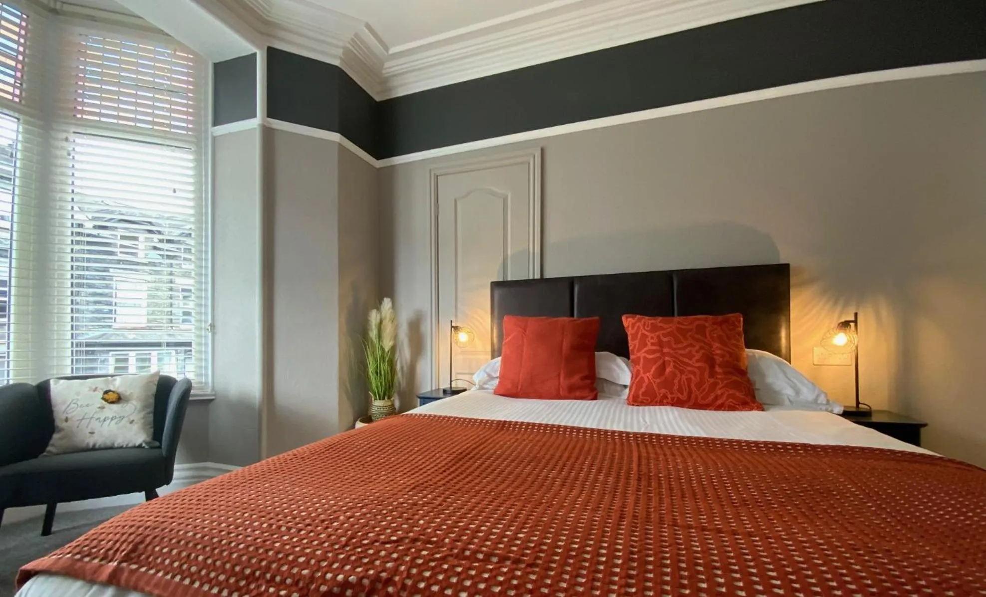 Bed in 3 Cambridge Villas