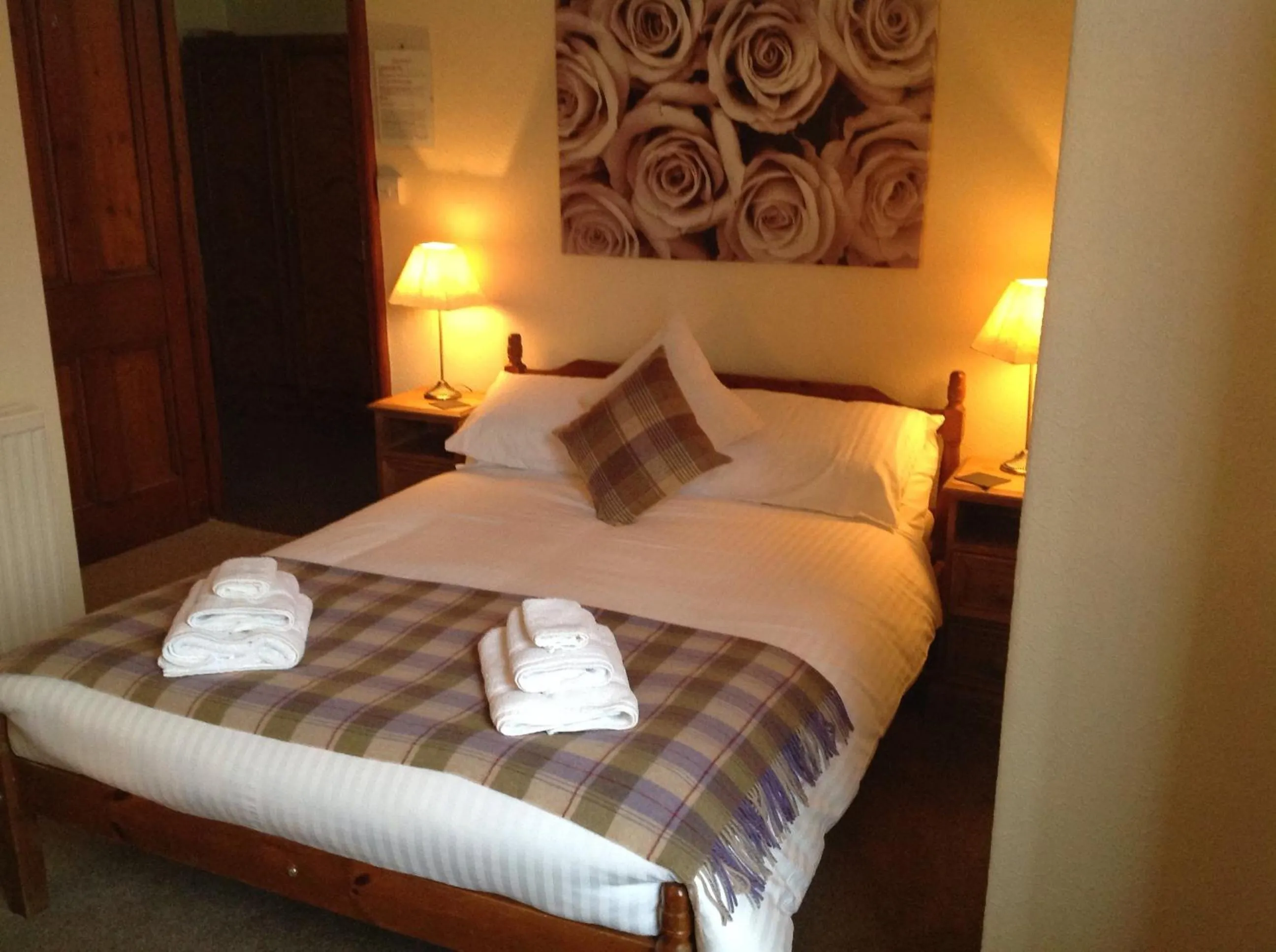 Bedroom, Bed in 3 Cambridge Villas