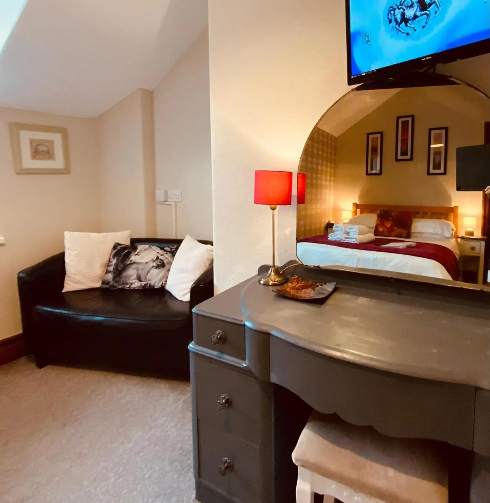 Bed in 3 Cambridge Villas