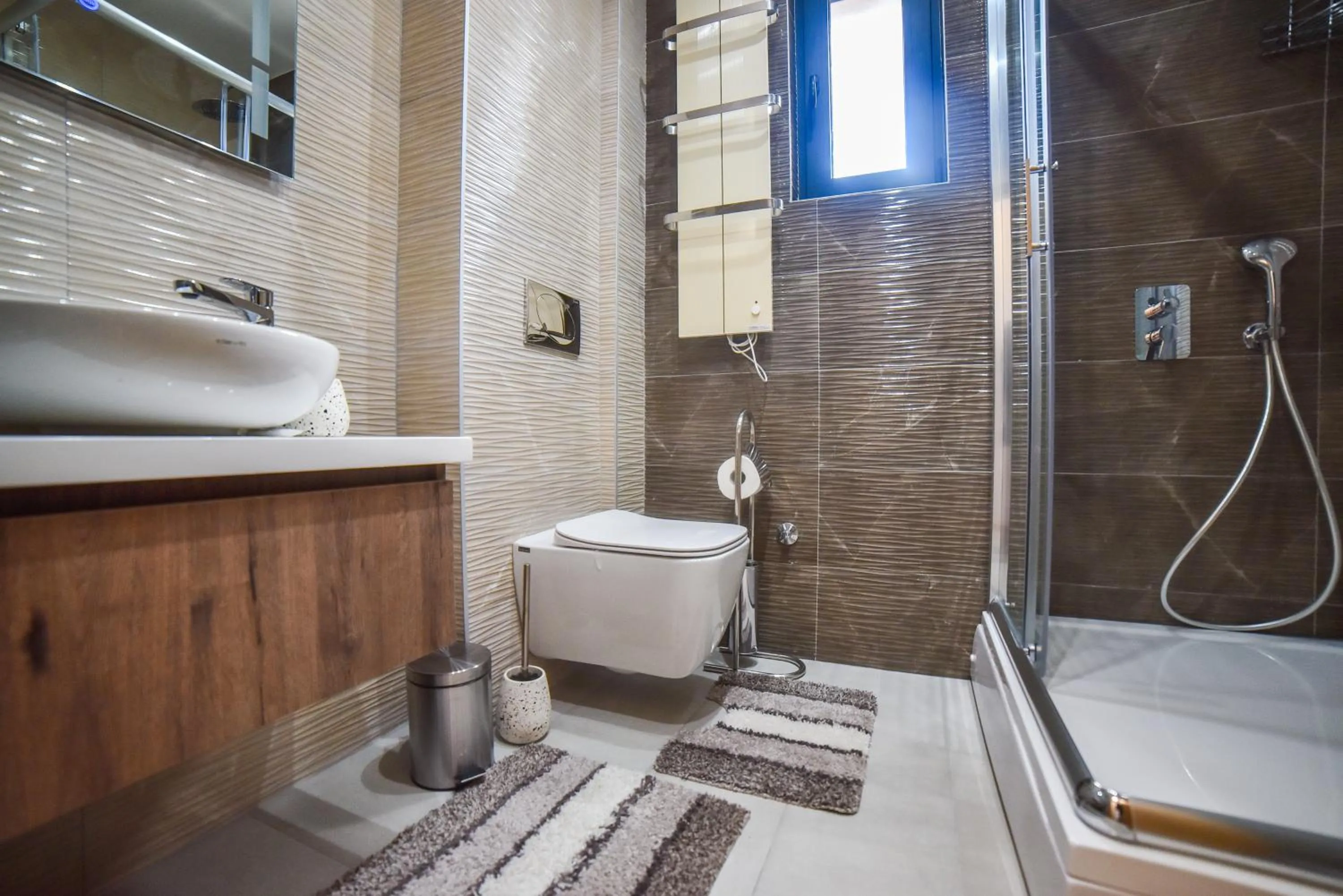 Shower in Balkan Hill Zlatibor