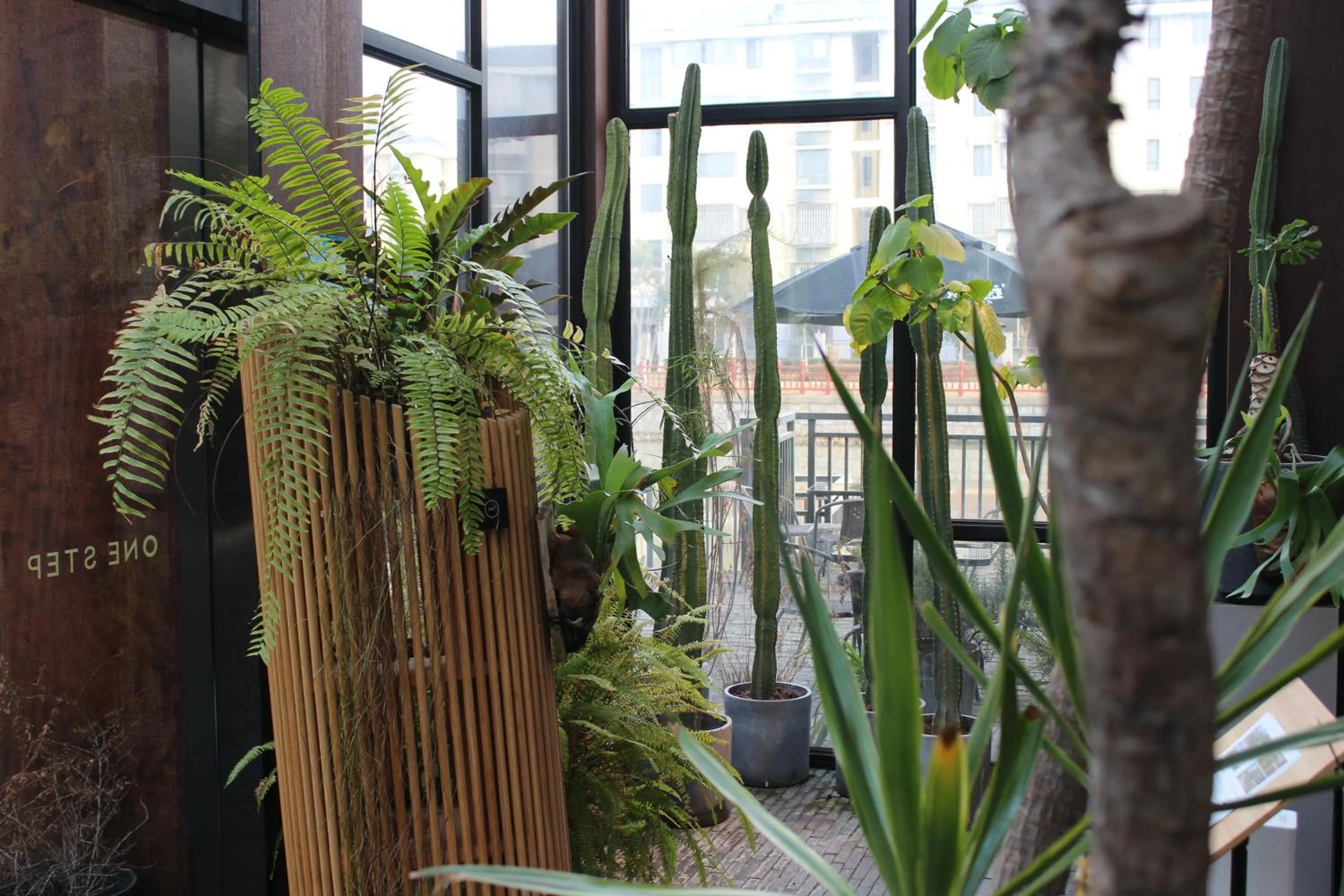 Restaurant/places to eat in Lin Yin Art Hotel Shanghai（Pudong airport）