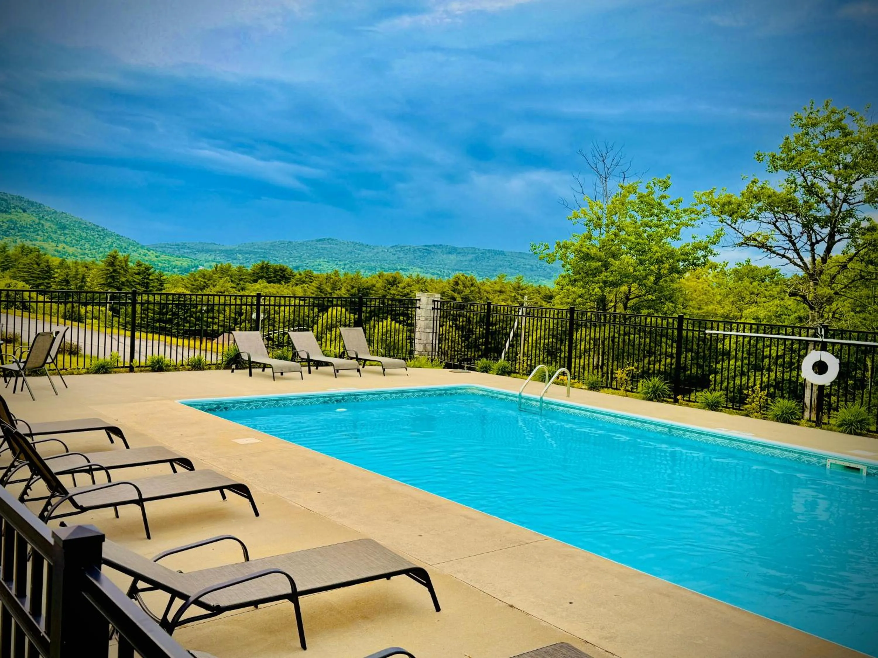 Natural landscape in Travelodge by Wyndham Lake George NY