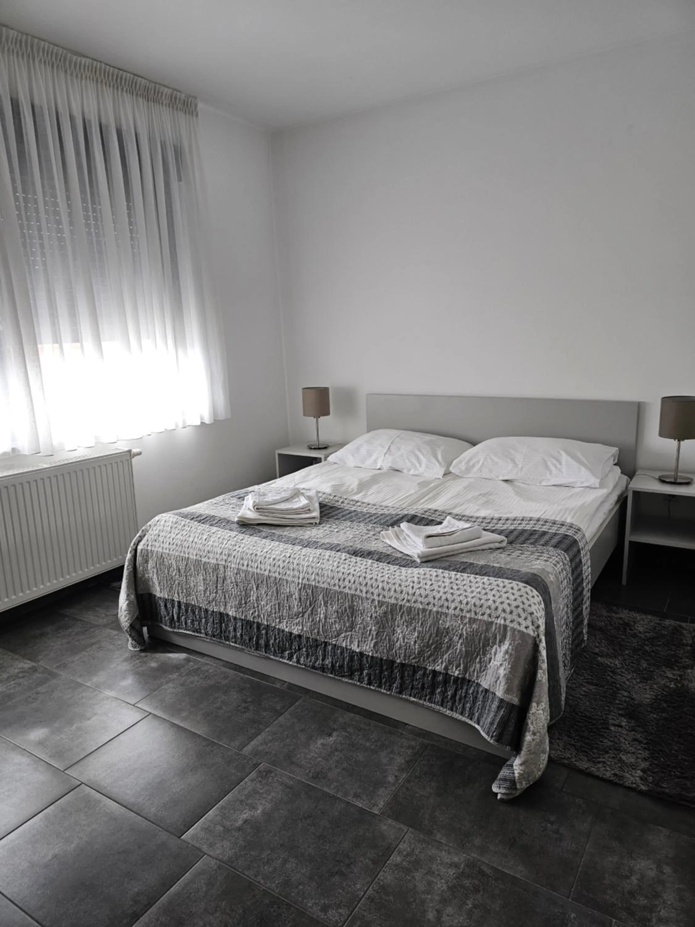 Bed in Filipovic rent a car & apartments
