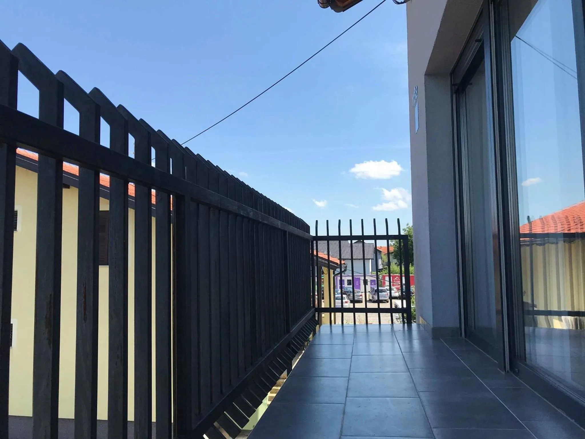 Day in Filipovic rent a car & apartments