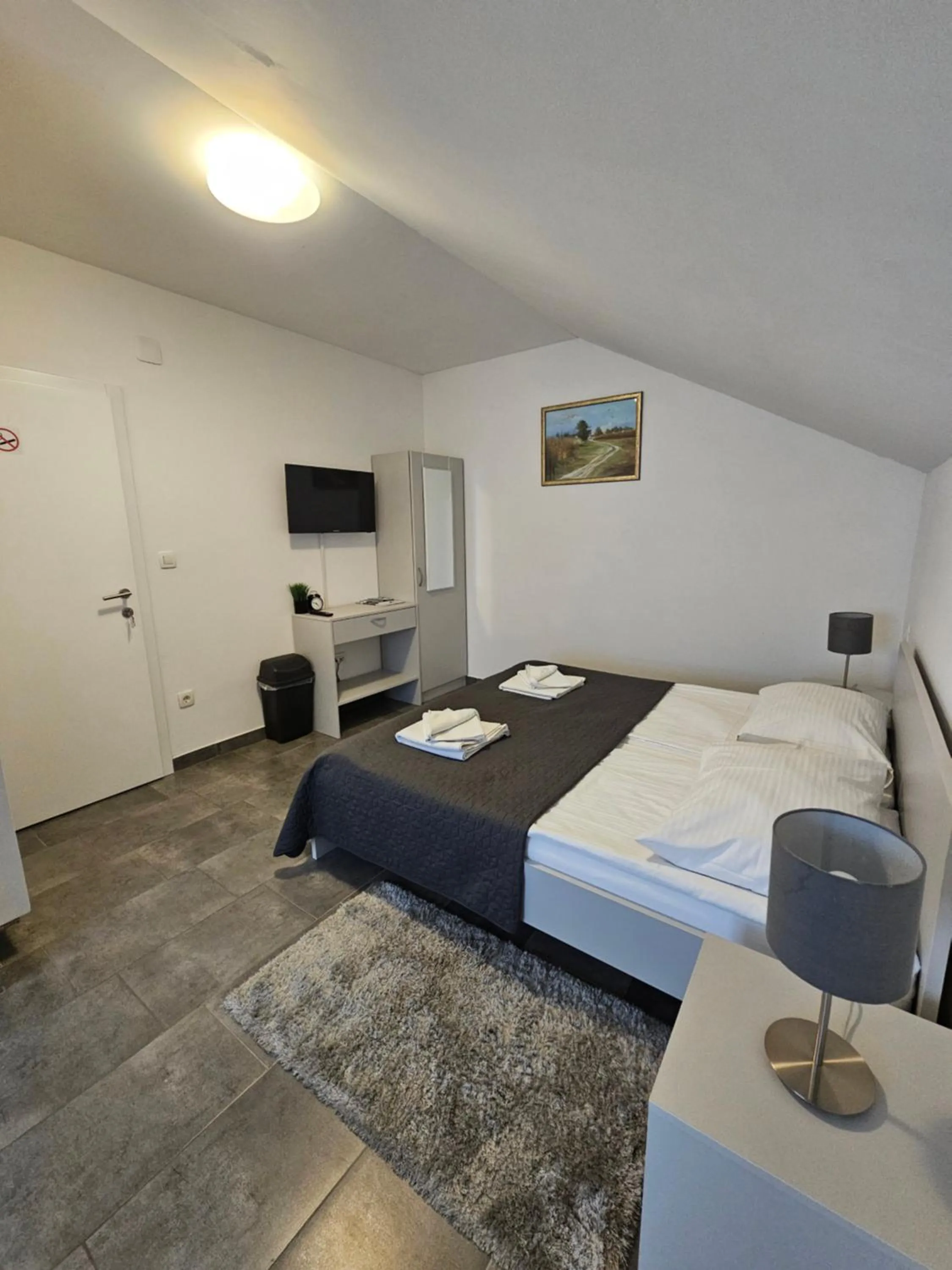 Bed in Filipovic rent a car & apartments