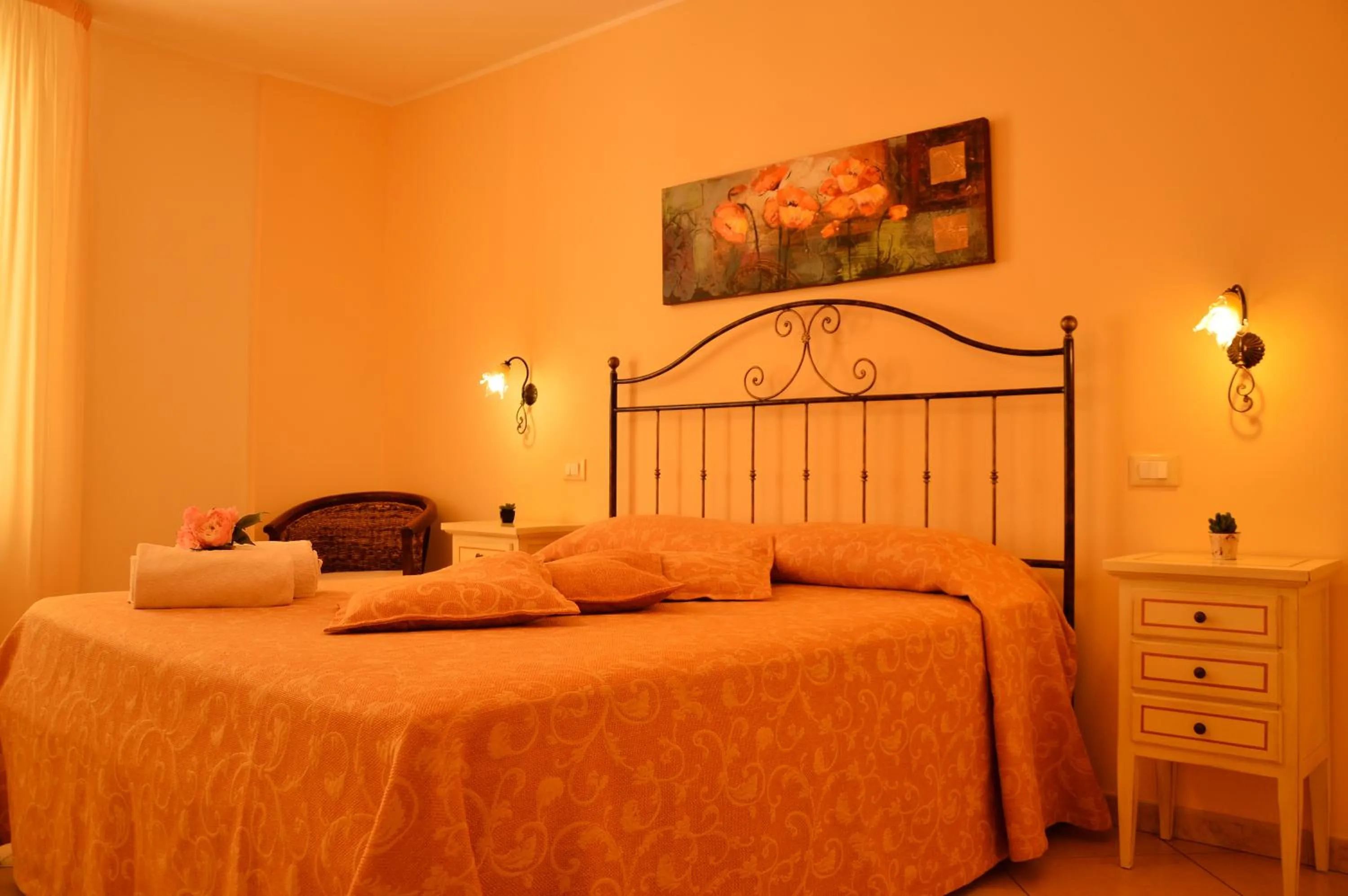 Photo of the whole room in Attinia