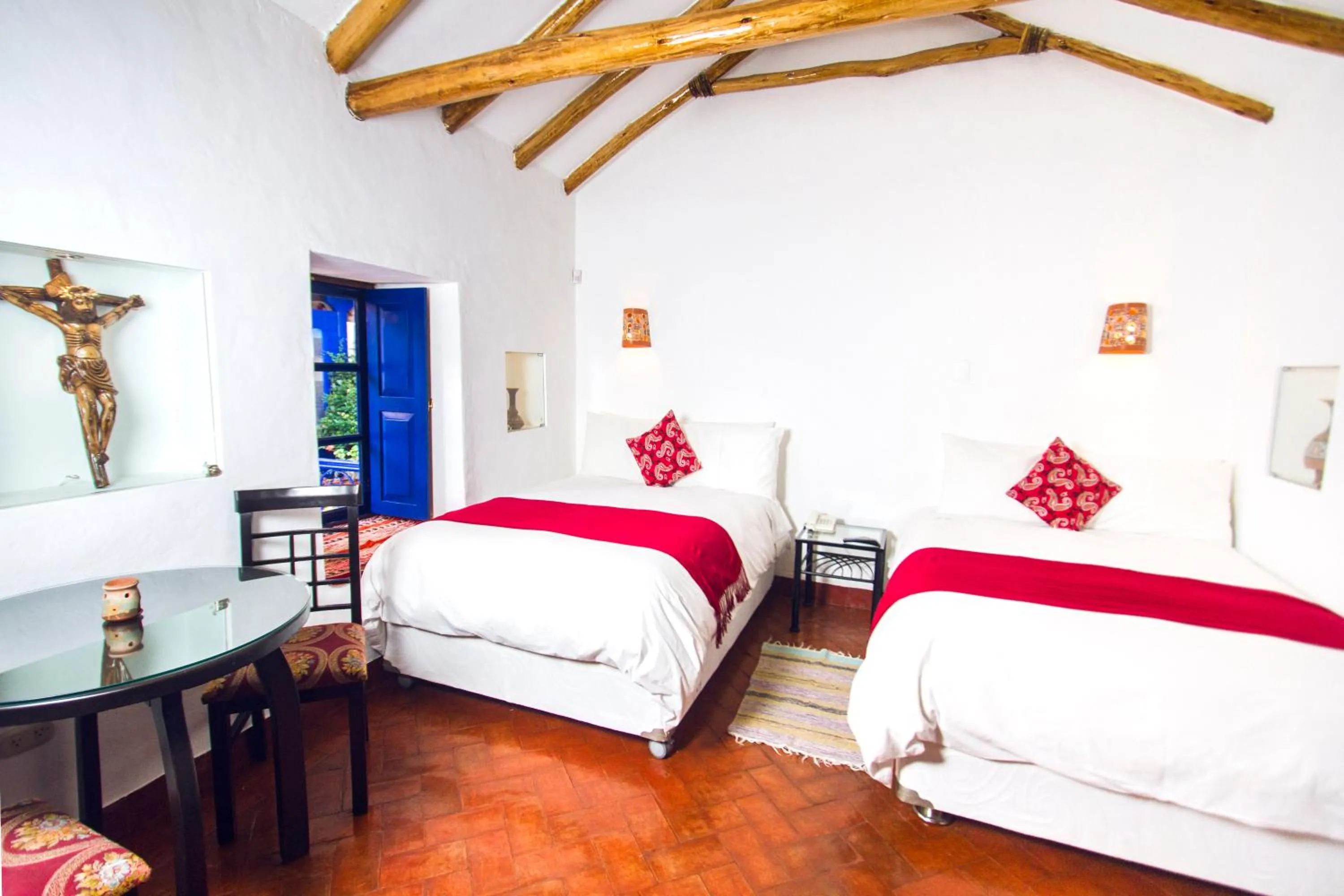 Bedroom, Bed in Rumi Wasi