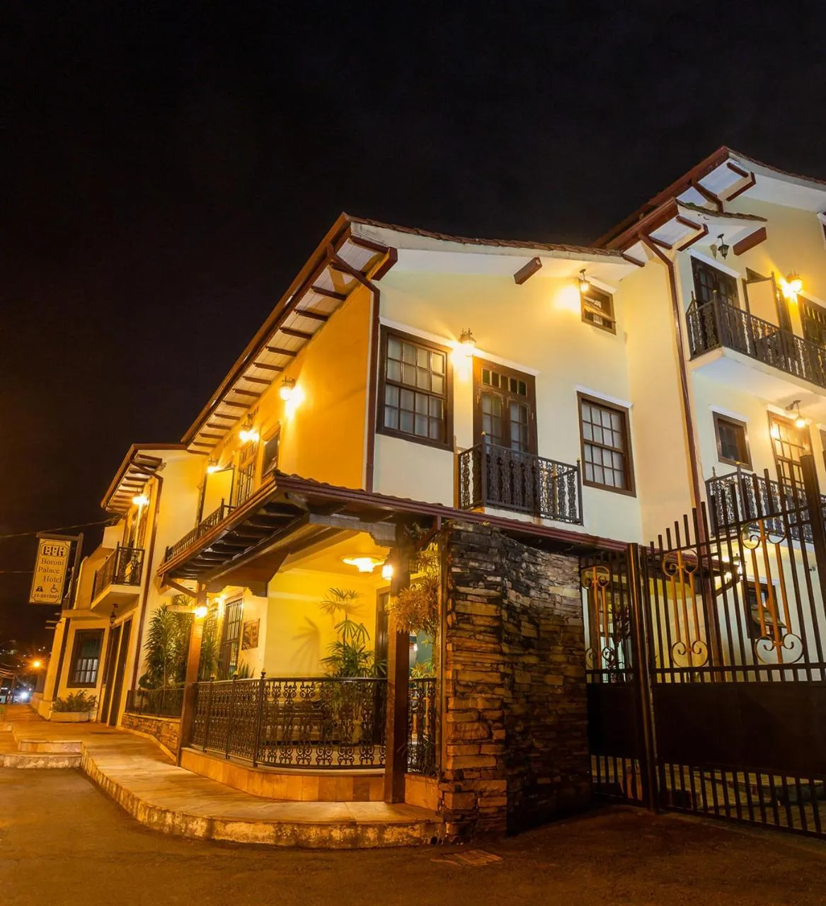 Boroni Palace Hotel