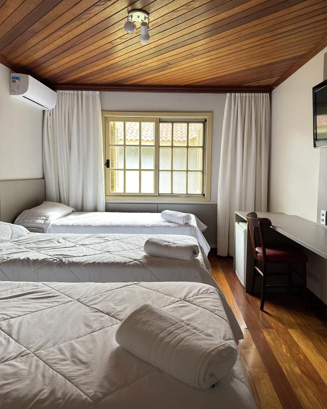 Bedroom, Bed in Letto Hotel Flores da Cunha