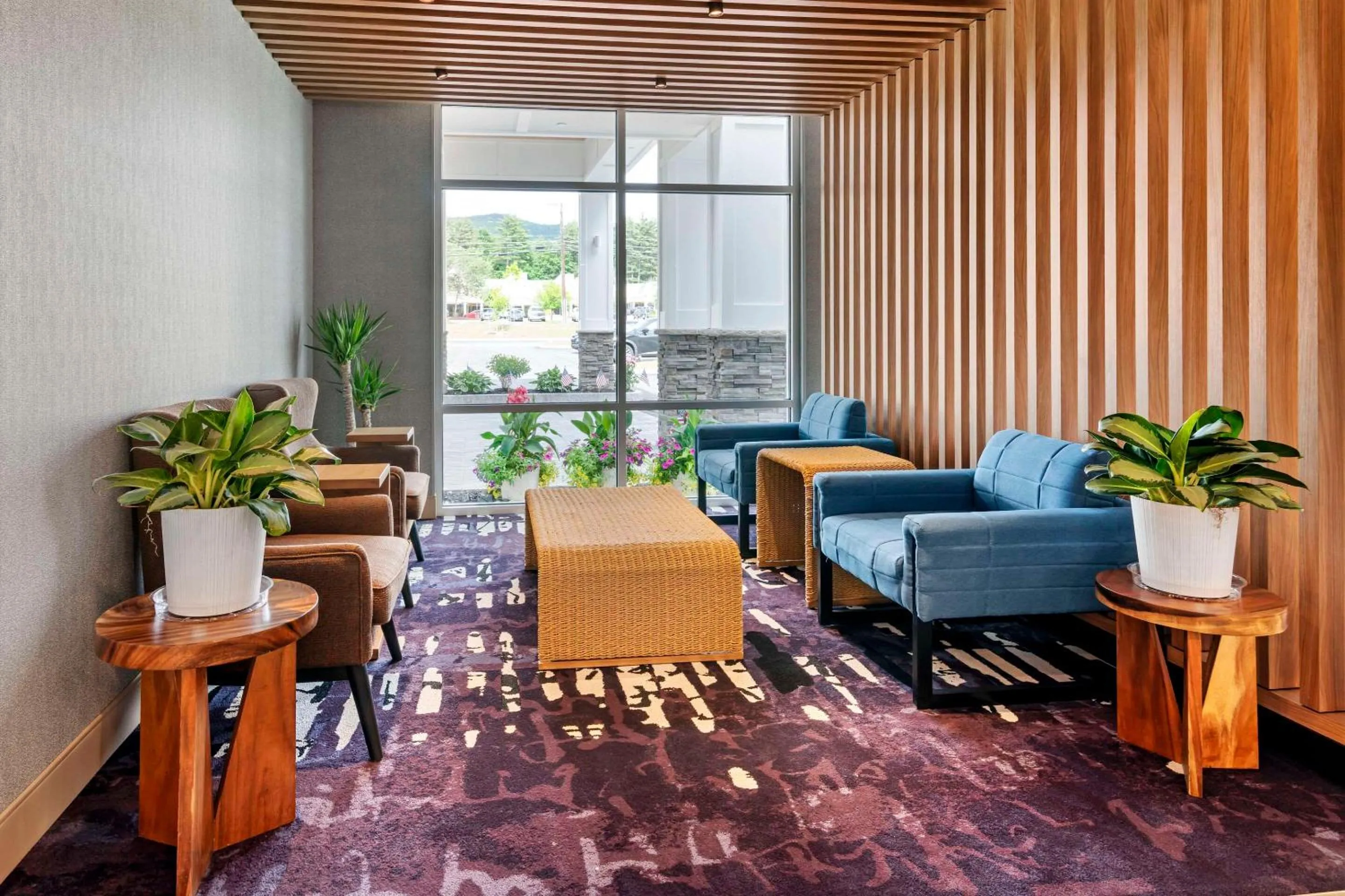 Lobby or reception in Cambria Hotel North Conway