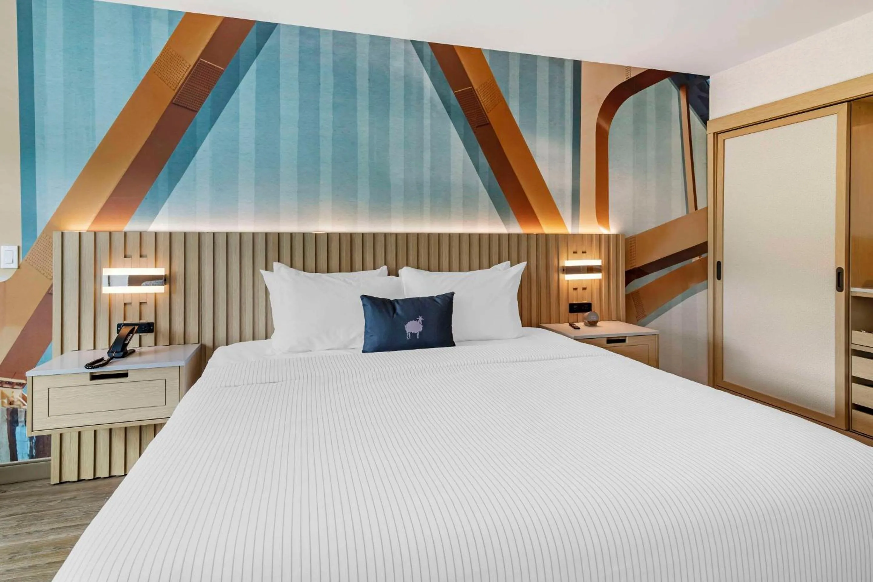 Bedroom, Bed in Cambria Hotel North Conway