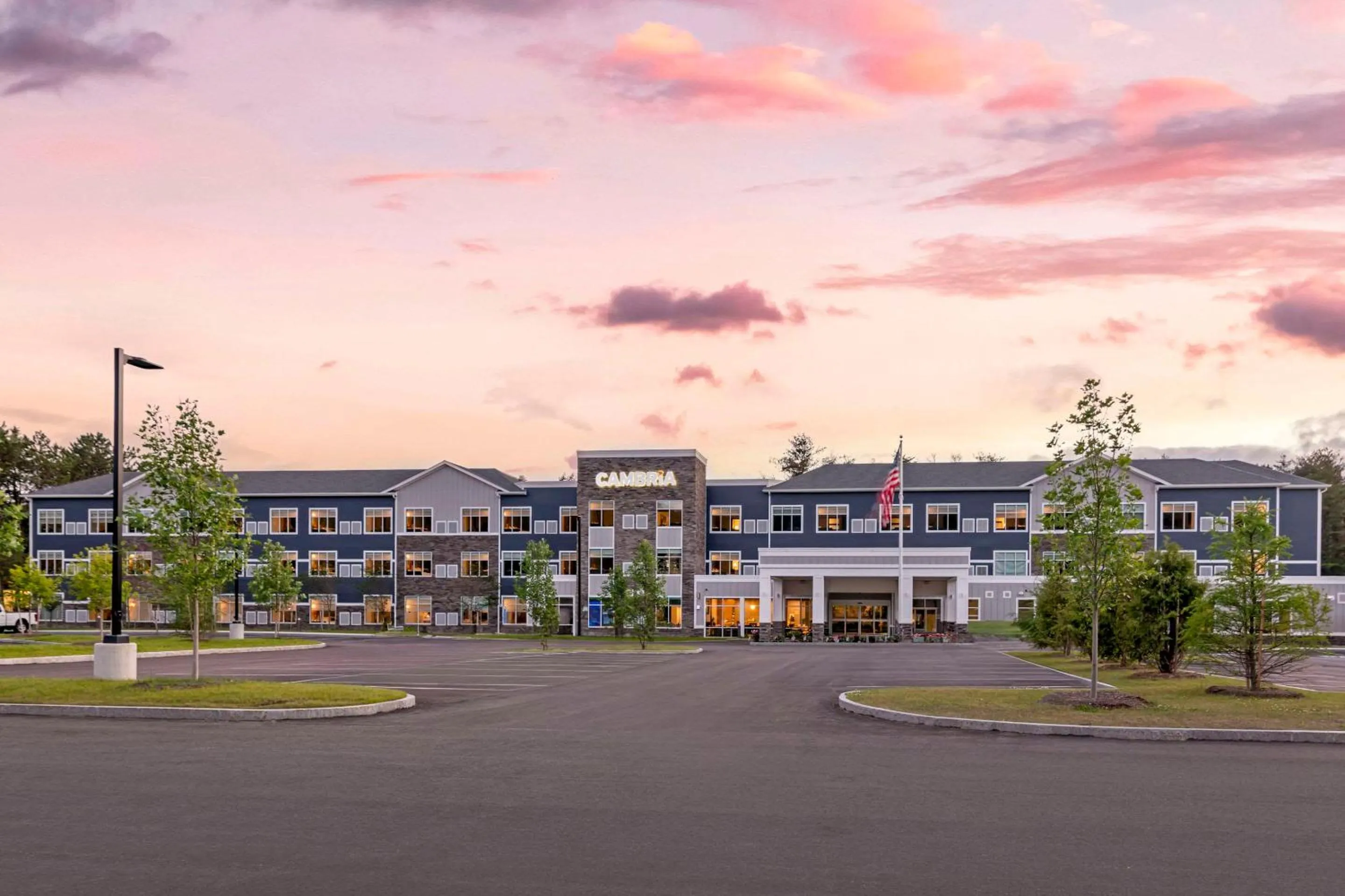 Property building in Cambria Hotel North Conway