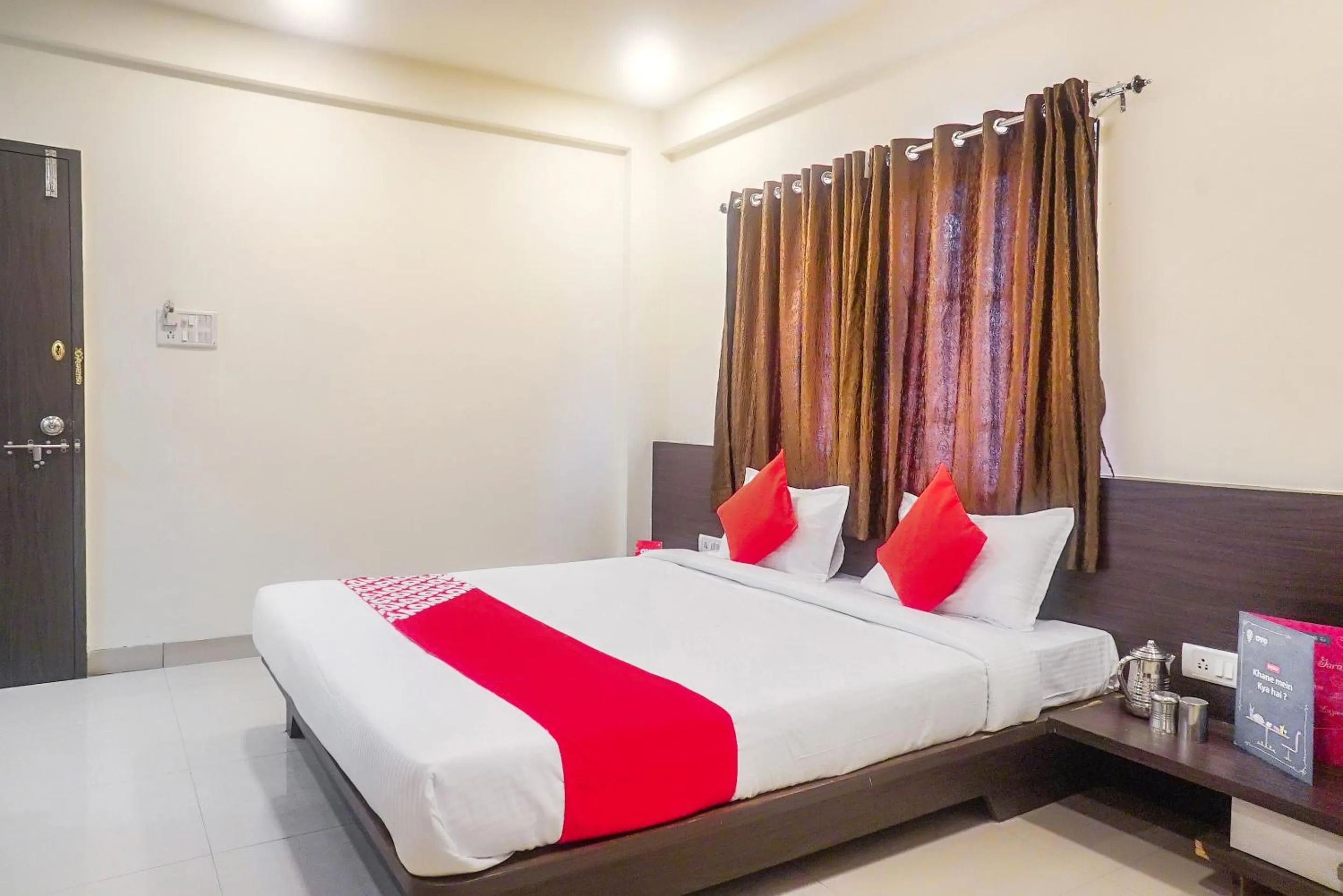 Bedroom, Bed in Hotel O Paradise Inn Talegaon Dabhade