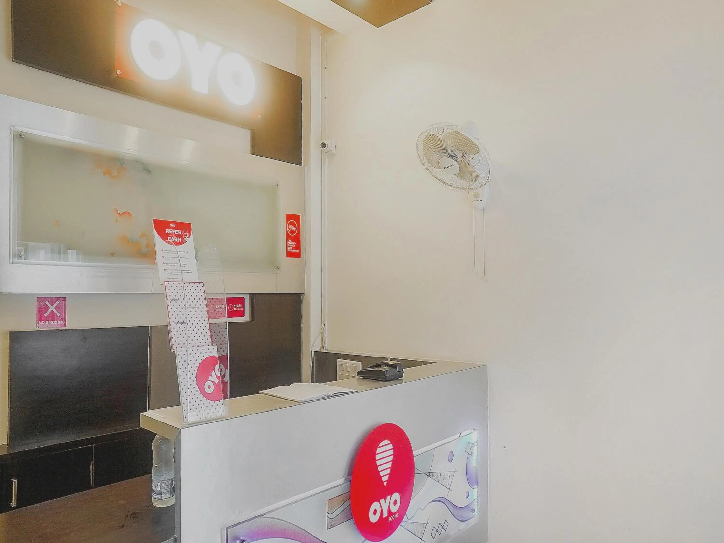 Lobby or reception in Hotel O Paradise Inn Talegaon Dabhade