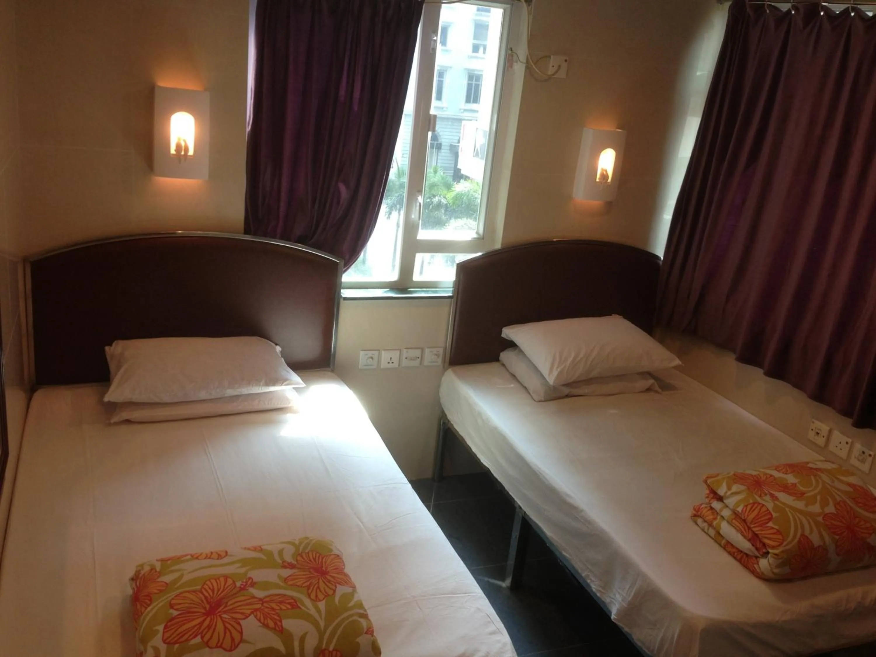 Bedroom, Bed in Hong Kong CoLiving Space