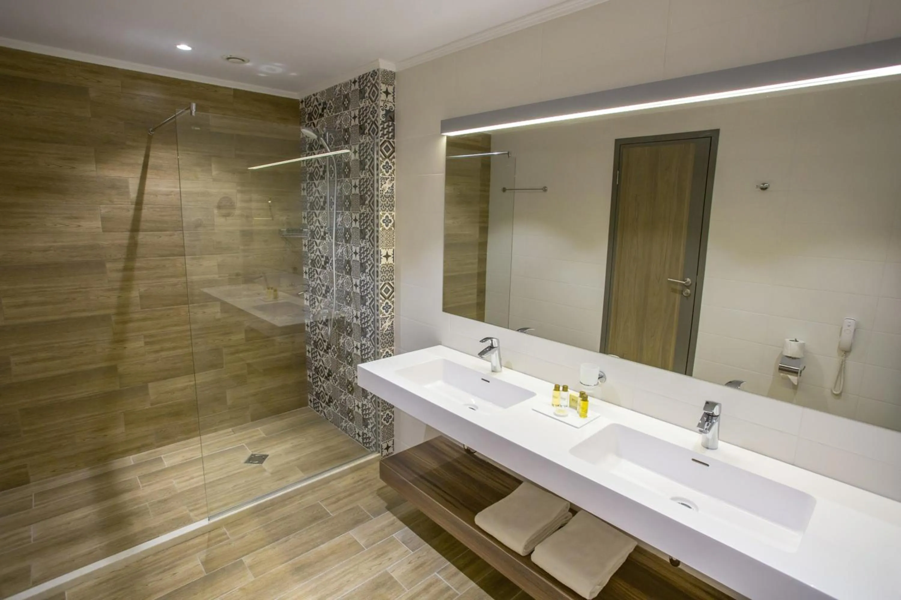 Bathroom in Astoria Hotel All Inclusive & Private Beach