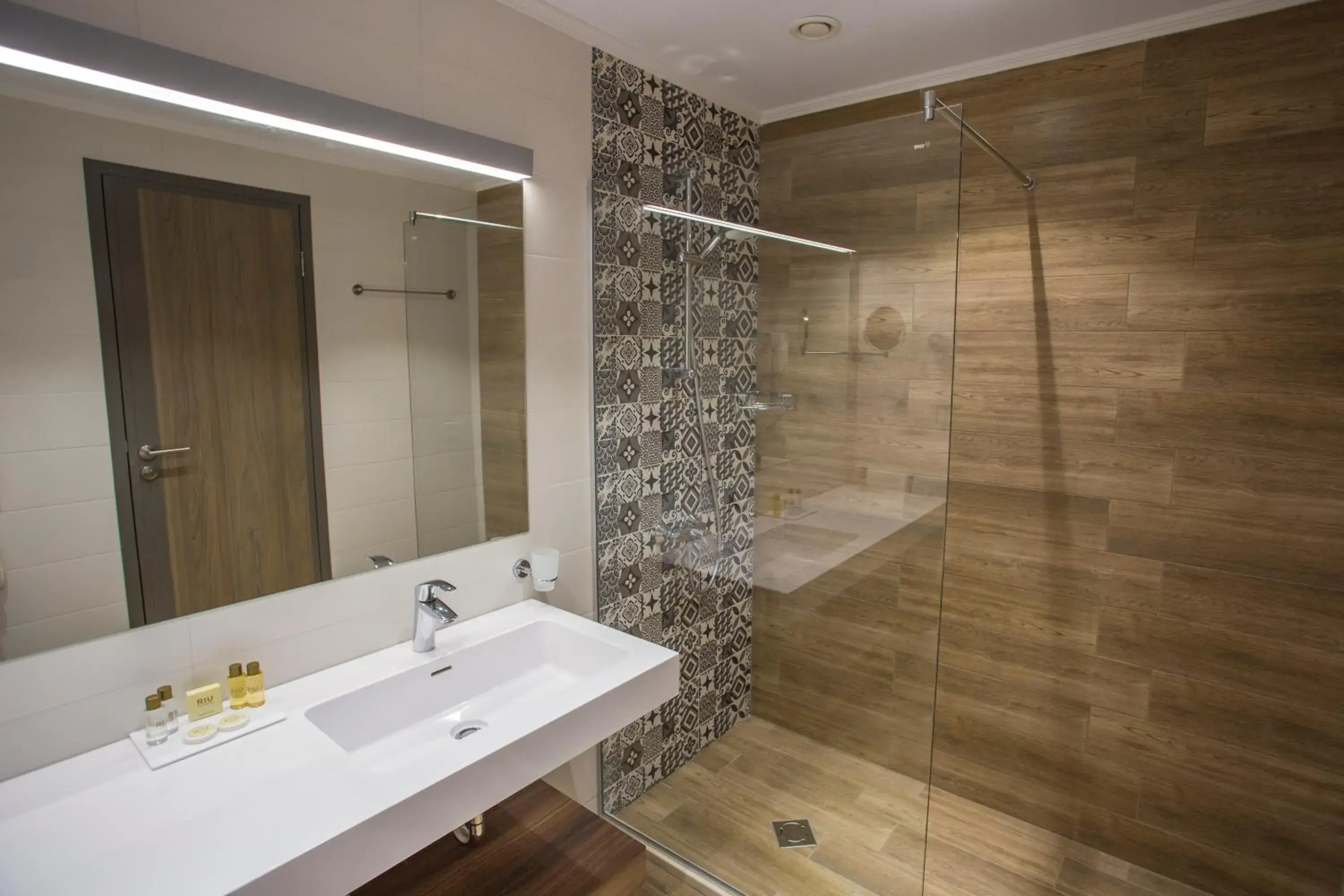 Double Room (3 Adults) in Astoria Hotel All Inclusive & Private Beach Double Room (3 Adults) in Astoria Hotel All Inclusive & Private Beach