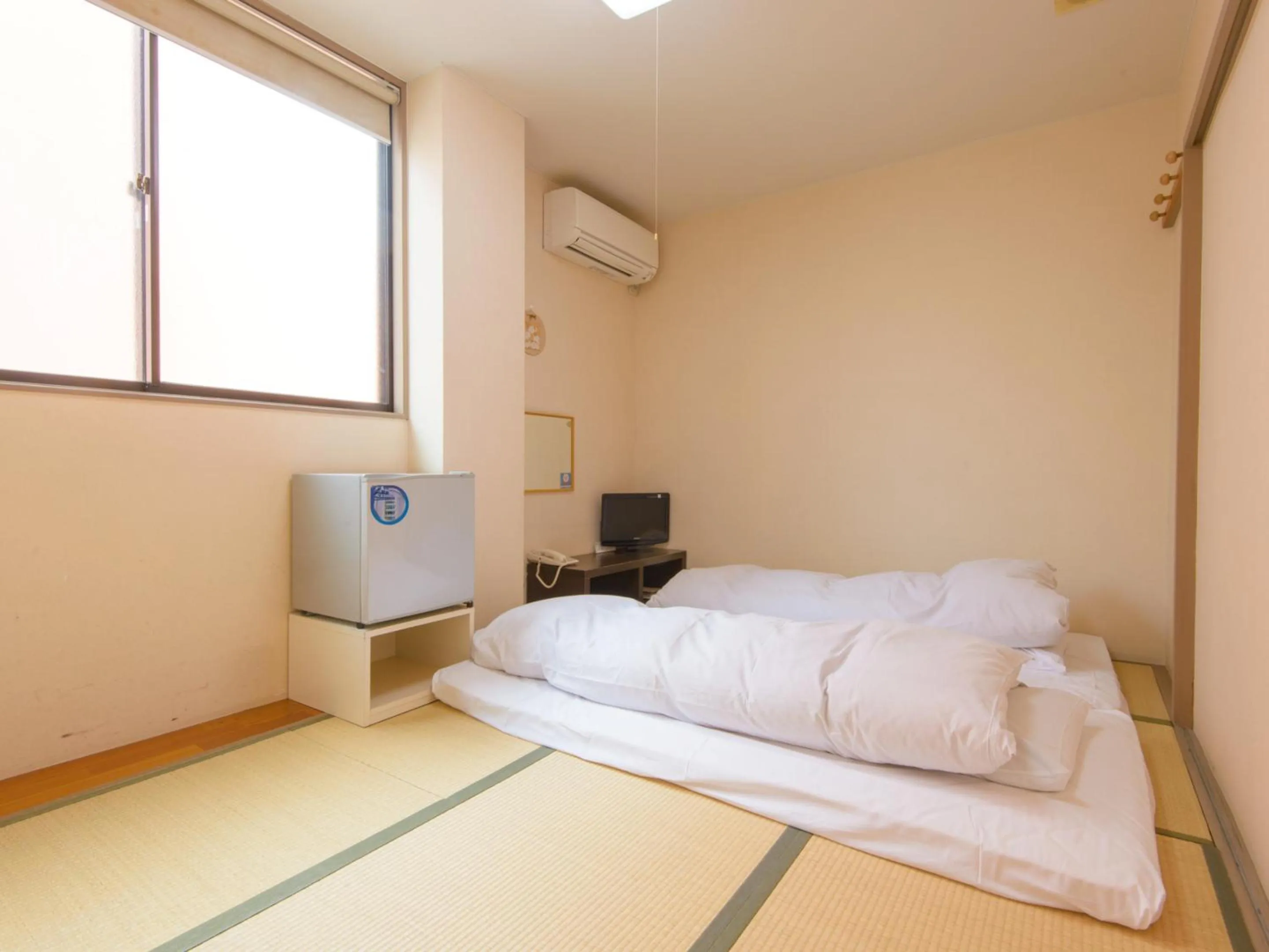 Photo of the whole room, Bed in Hotel Hana