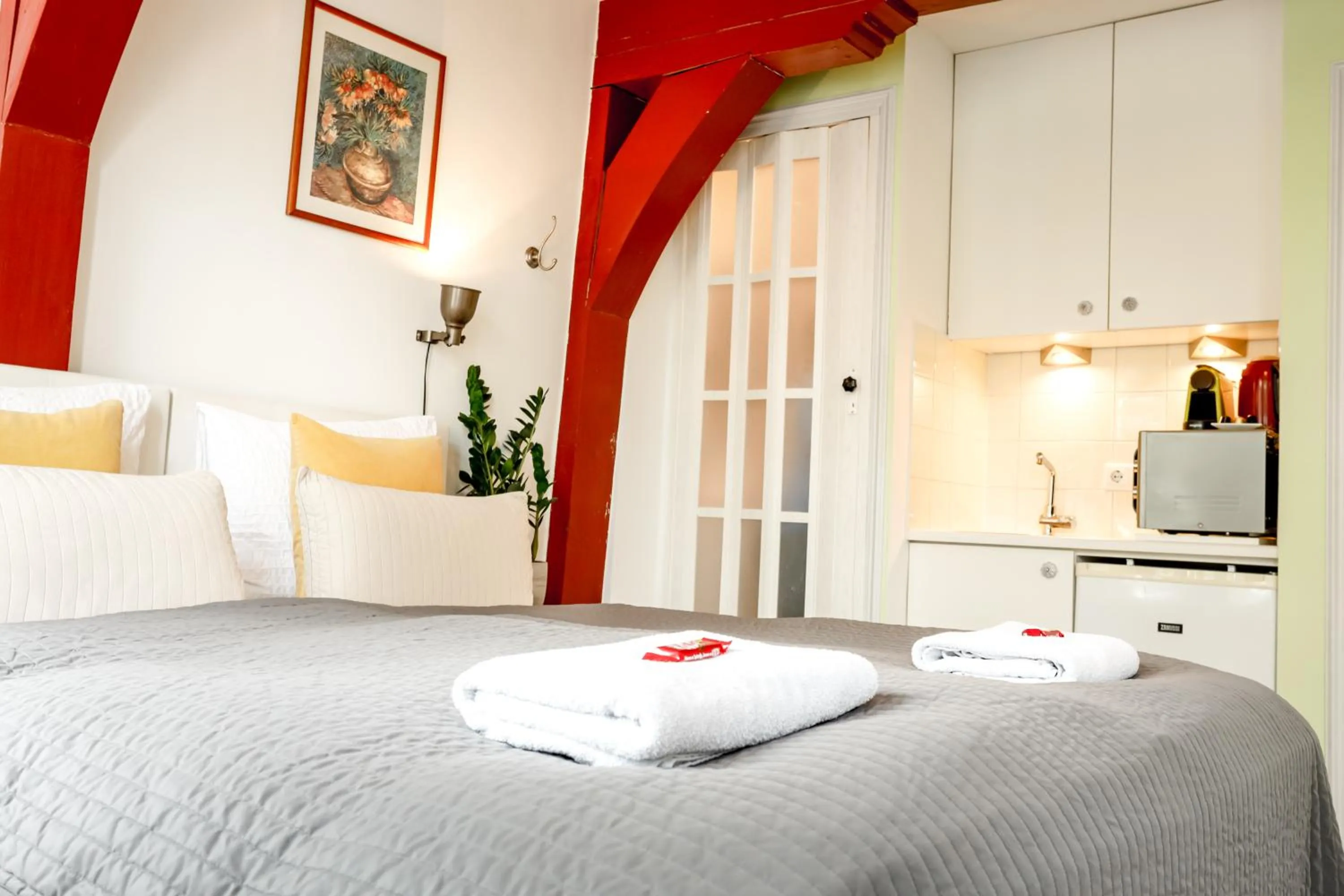 Bed in Sunflower Amsterdam