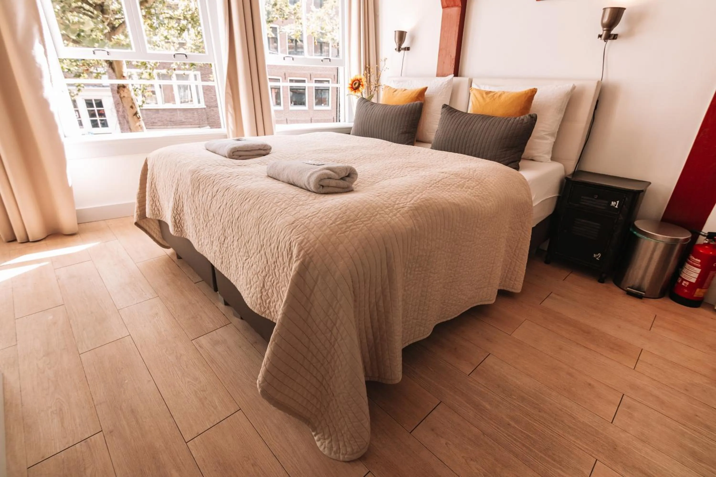 Bed in Sunflower Amsterdam