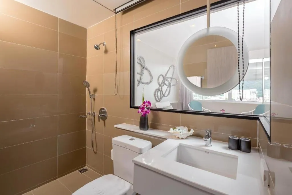 Bathroom in Pearl Hotel Phuket