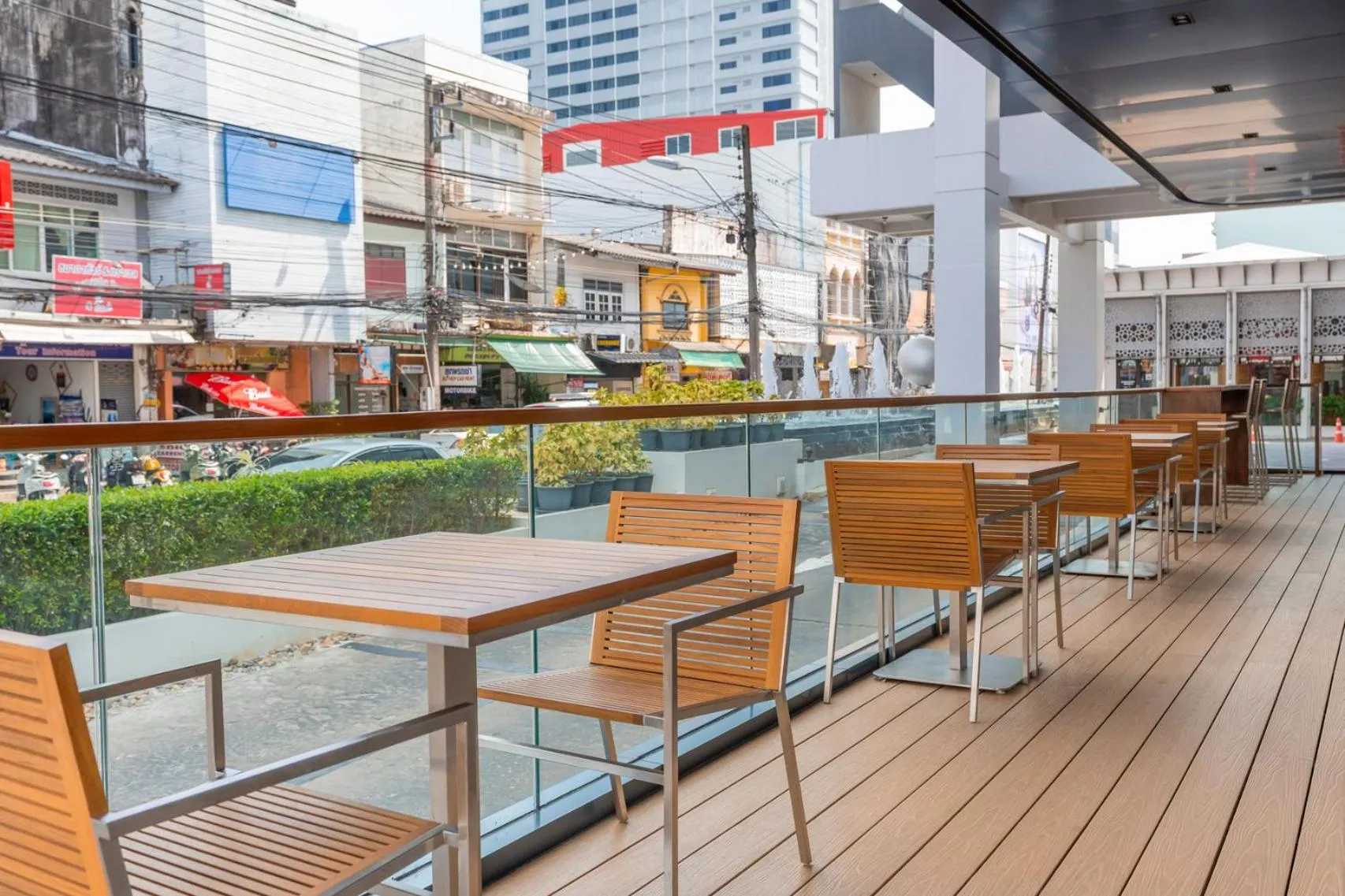 Restaurant/places to eat in Pearl Hotel Phuket