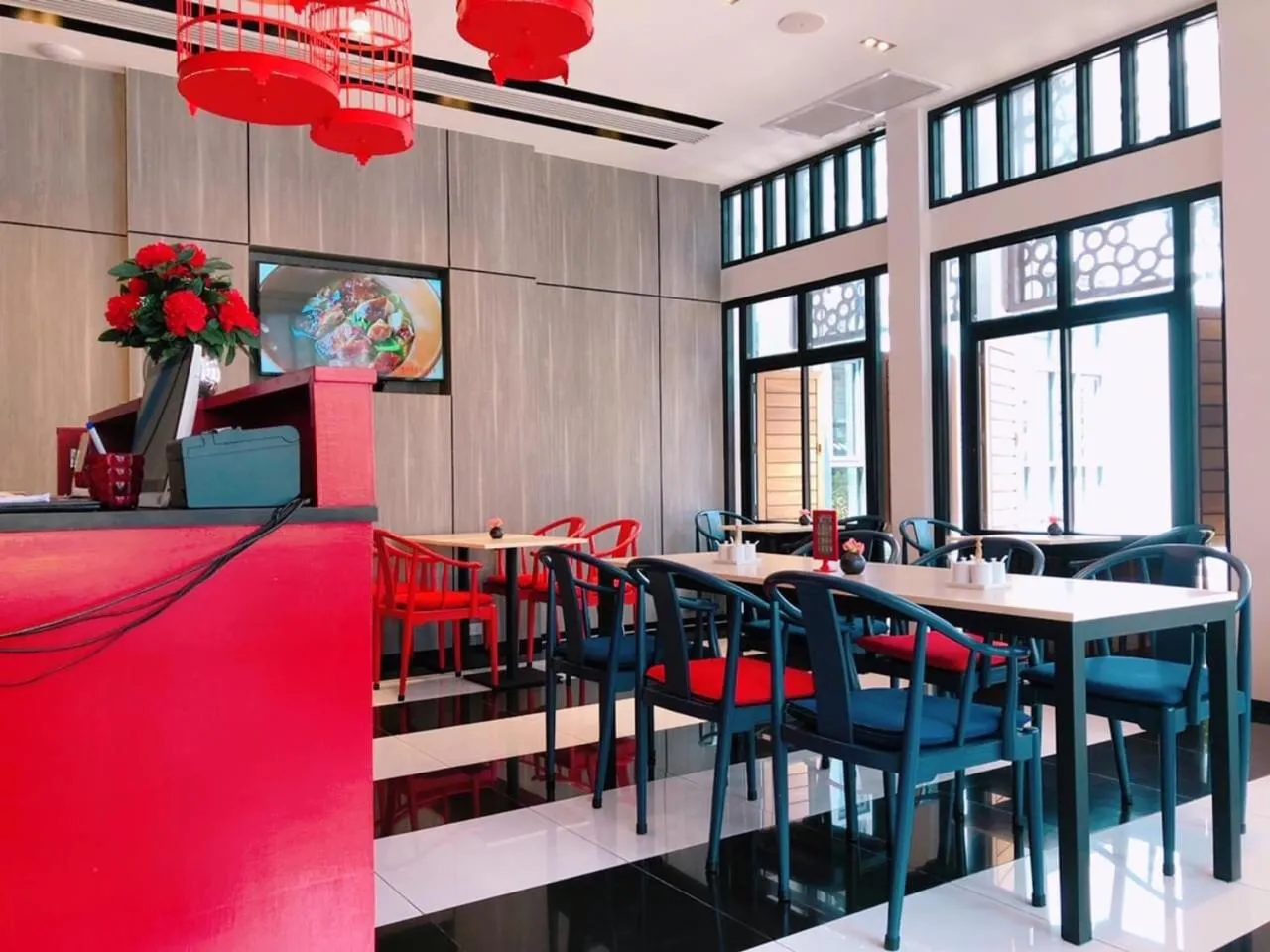 Restaurant/places to eat in Pearl Hotel Phuket