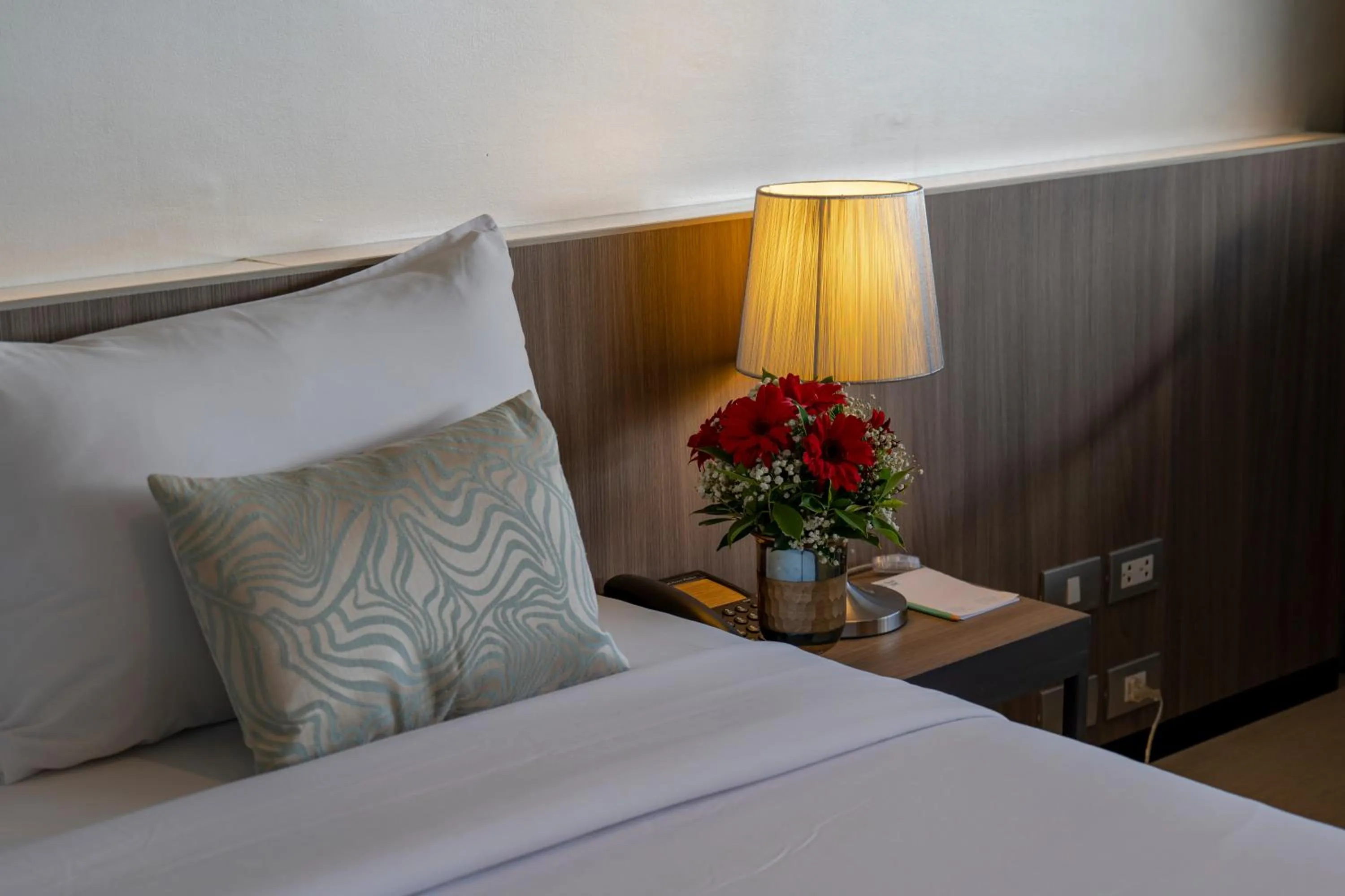 Bedroom, Bed in Pearl Hotel Phuket