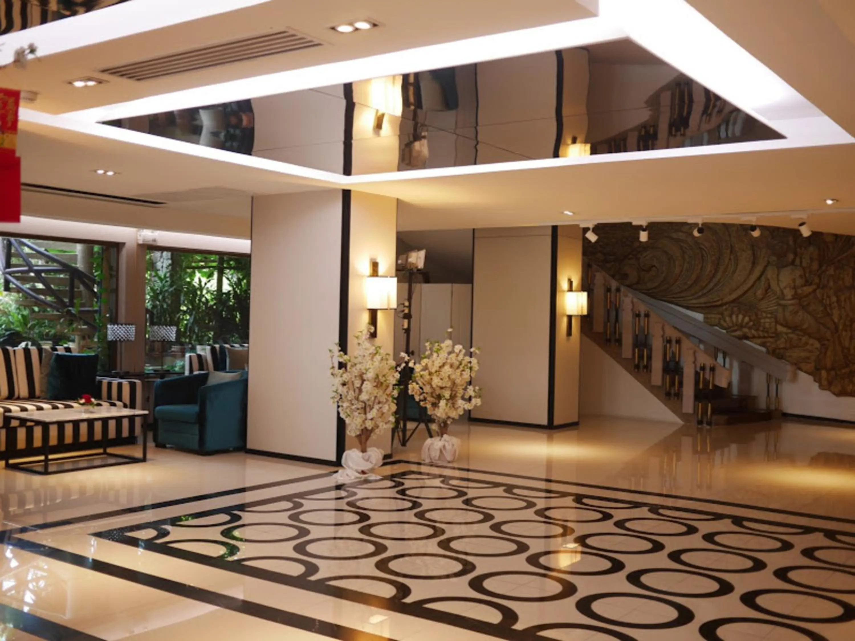 Lobby or reception in Pearl Hotel Phuket