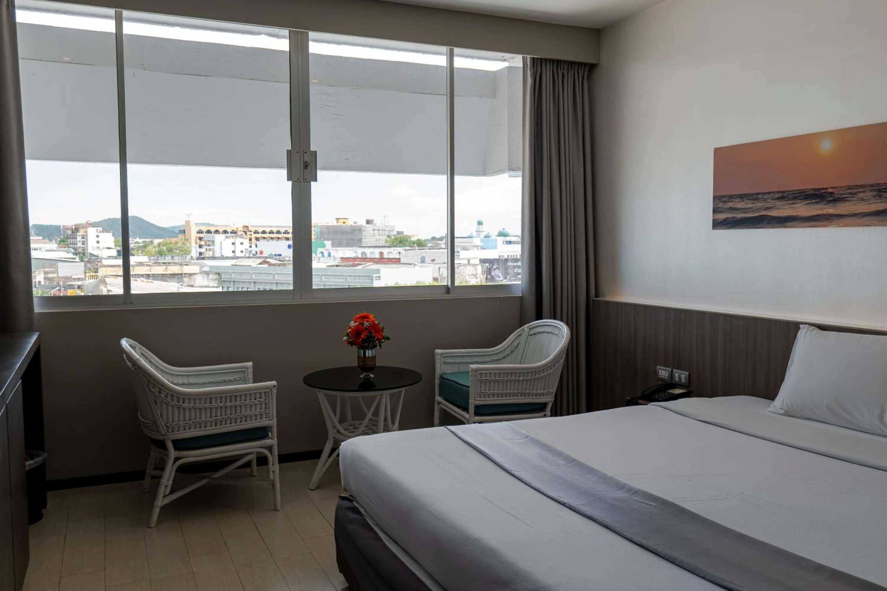 Bedroom, Bed in Pearl Hotel Phuket