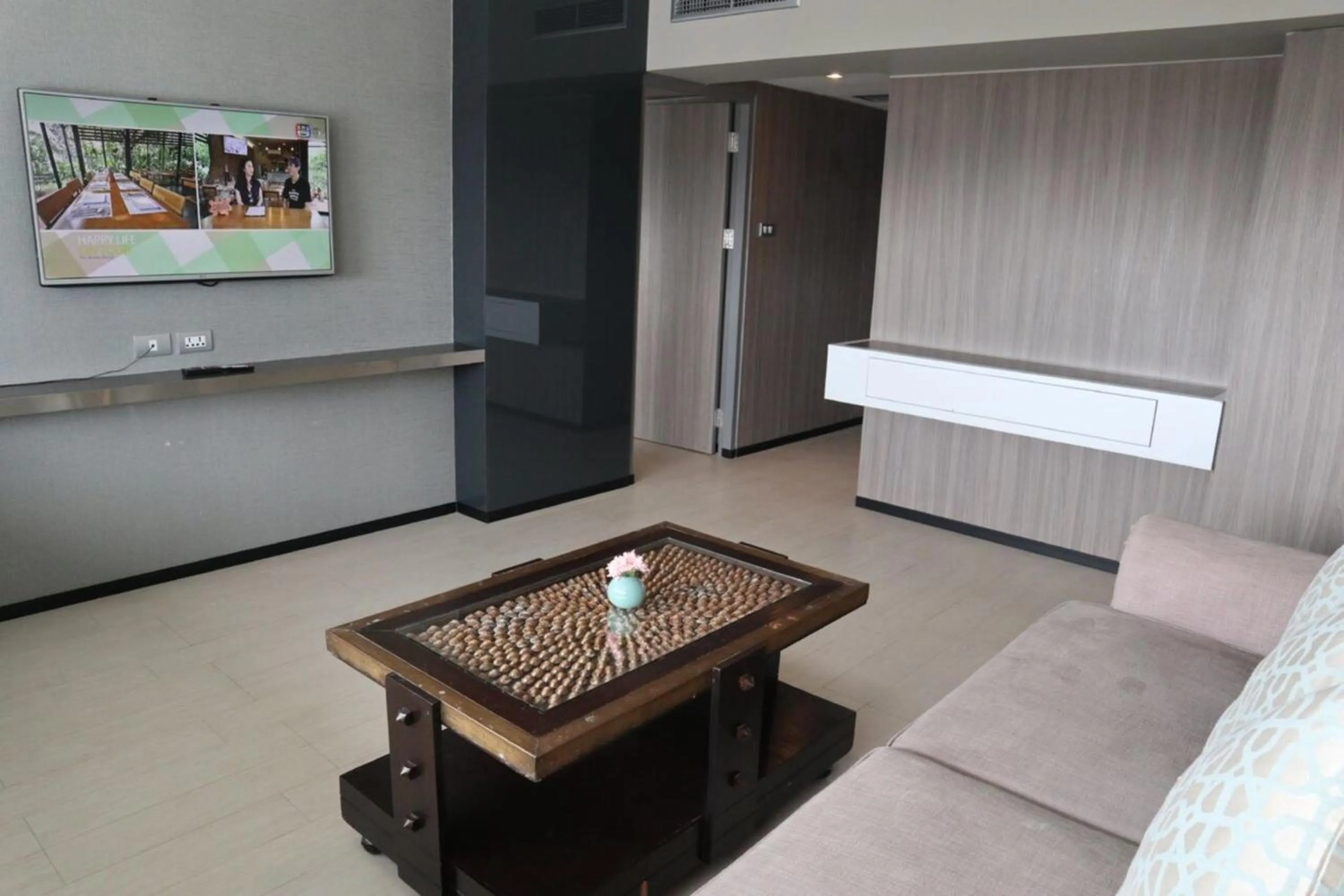 TV and multimedia in Pearl Hotel Phuket