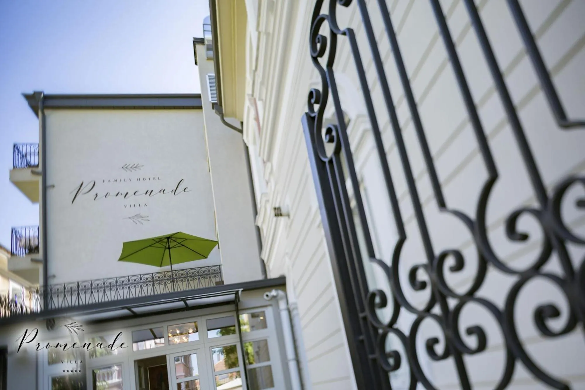 Facade/entrance in Villa Promenade