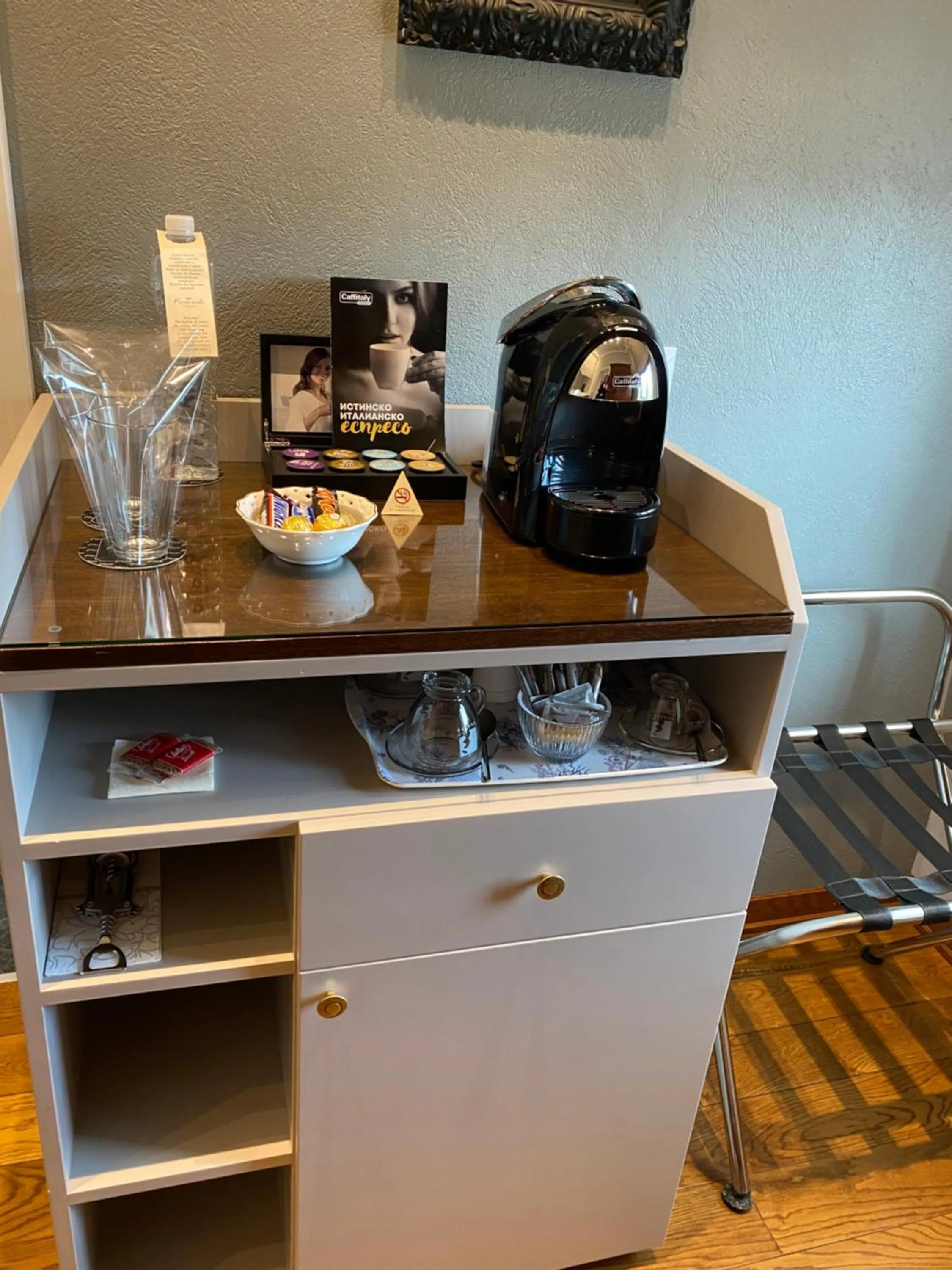 Coffee/tea facilities in Villa Promenade