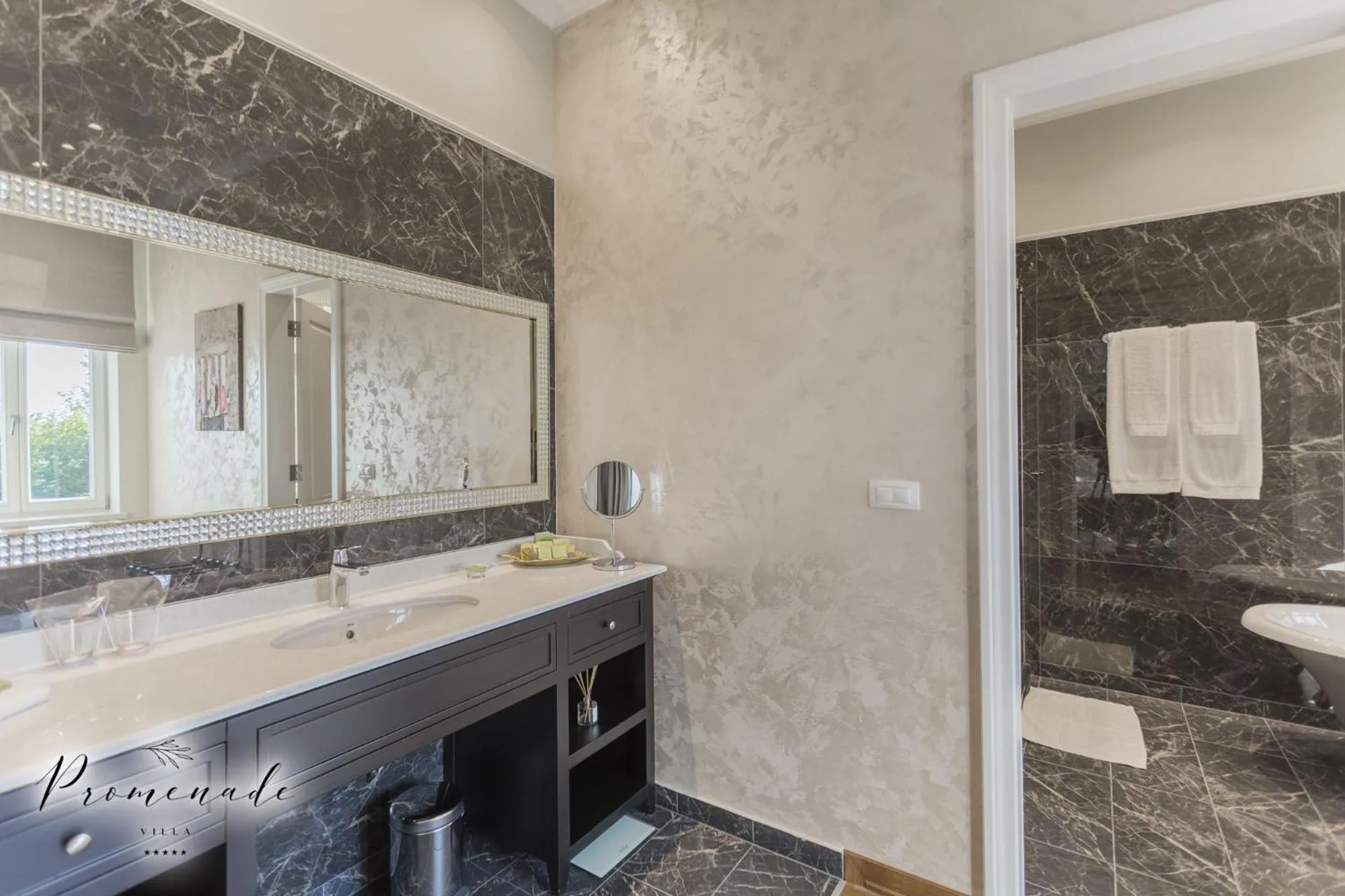 Bathroom in Villa Promenade