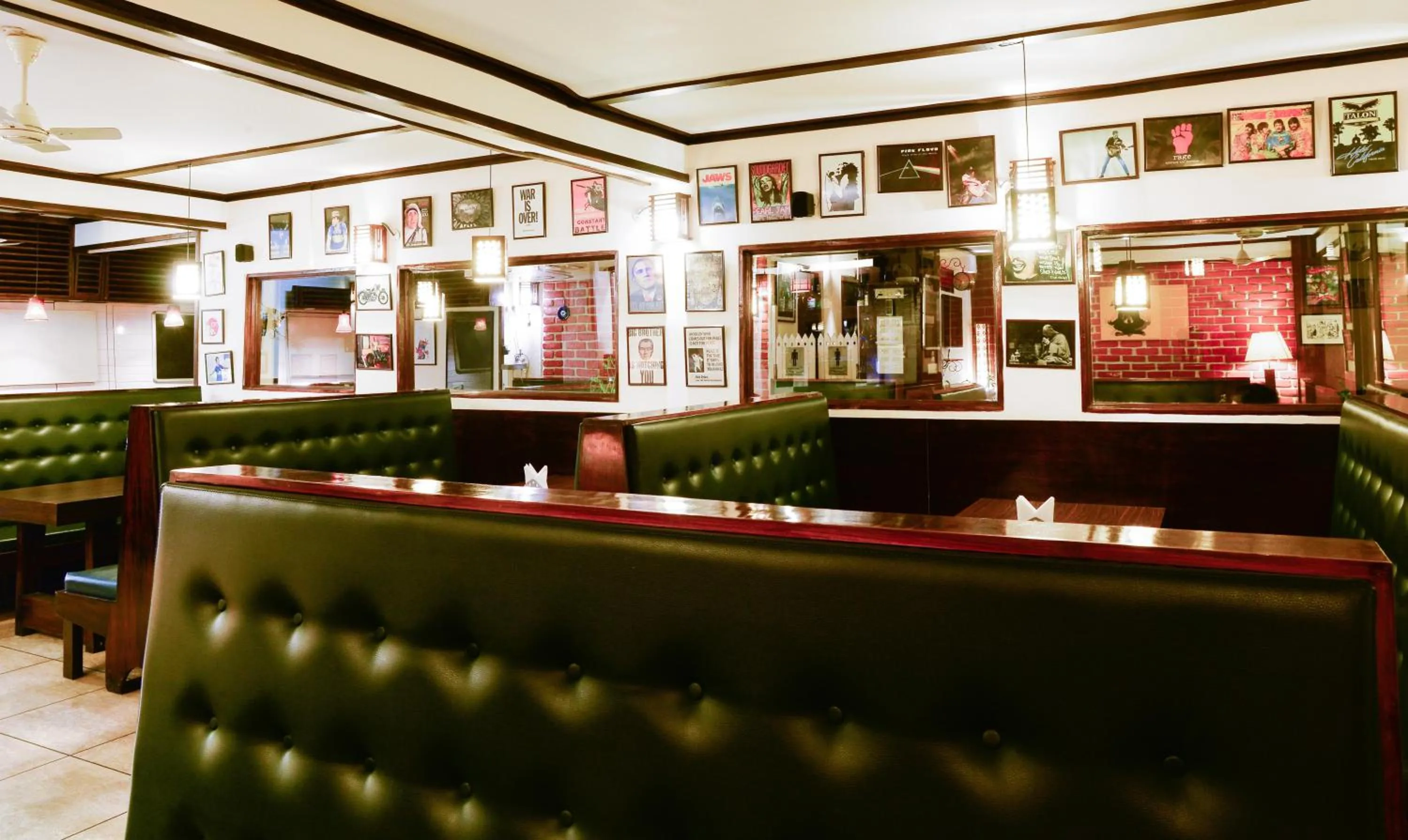 Restaurant/places to eat in The Nettle and Fern Hotel Gangtok