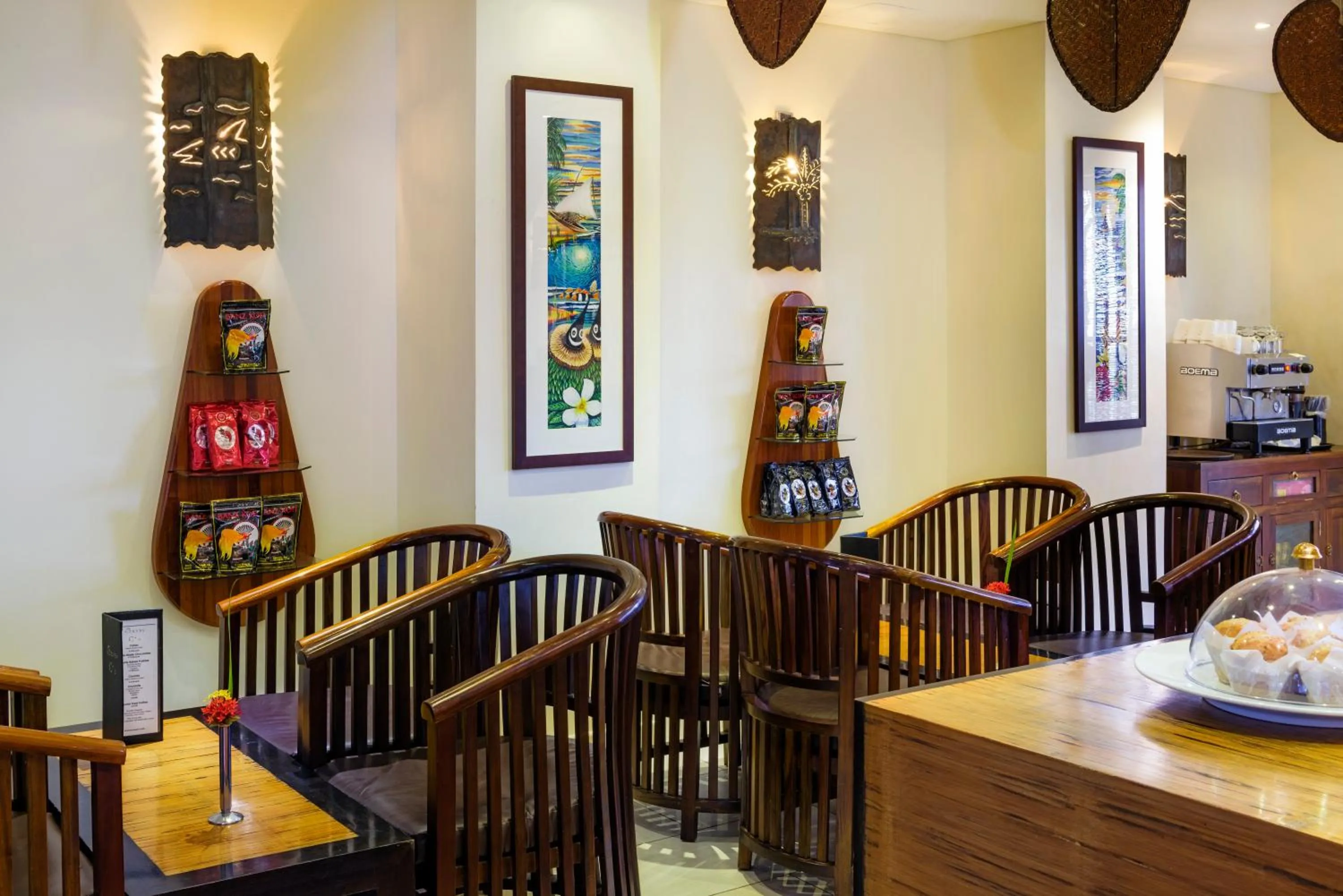 Restaurant/places to eat in Airways Hotel