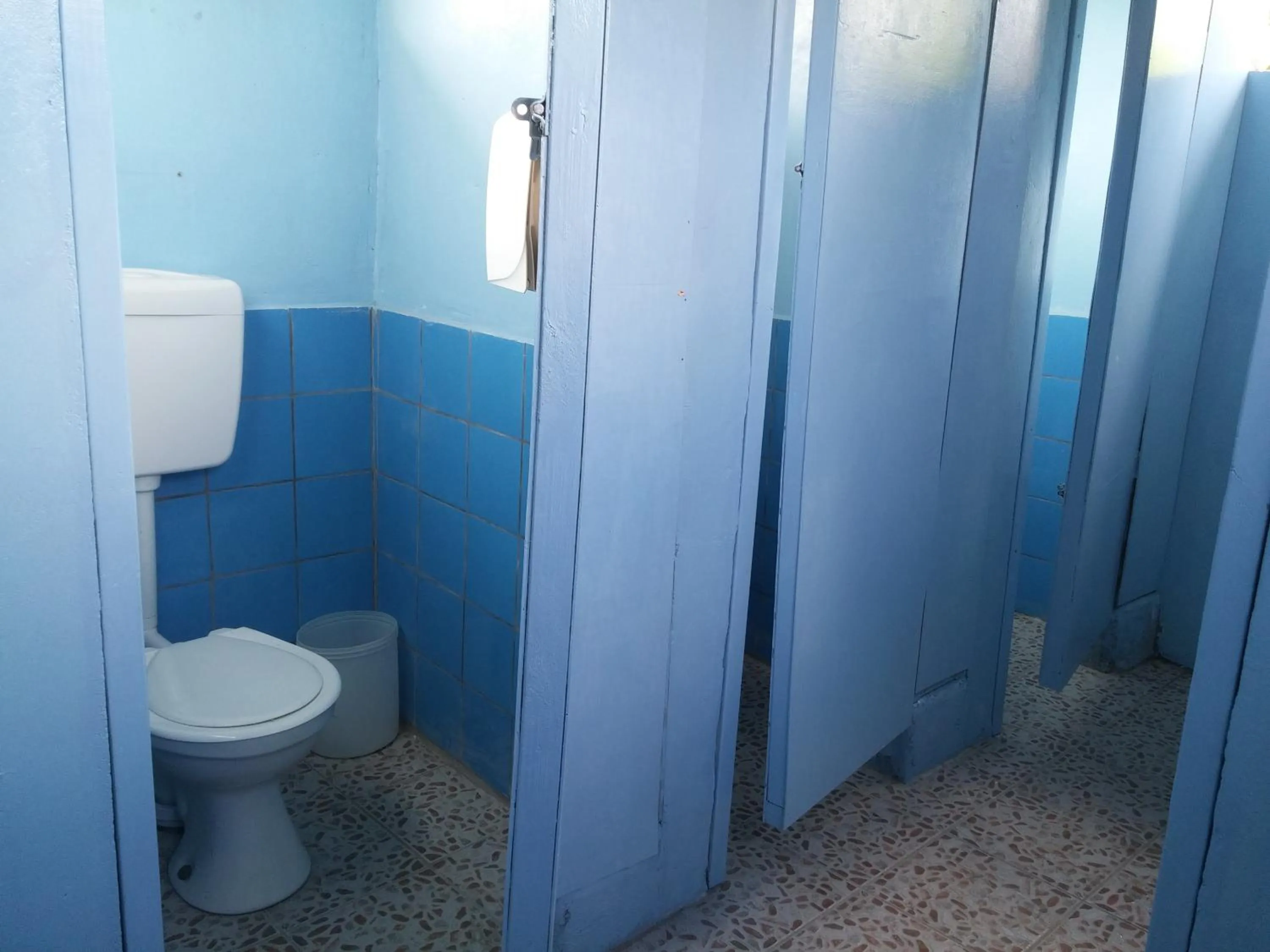 Toilet in Bluepango Guest House
