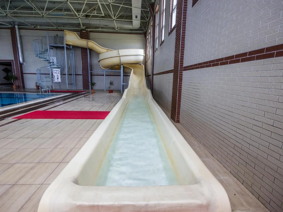 Swimming pool in Basaranlar Thermal Otel