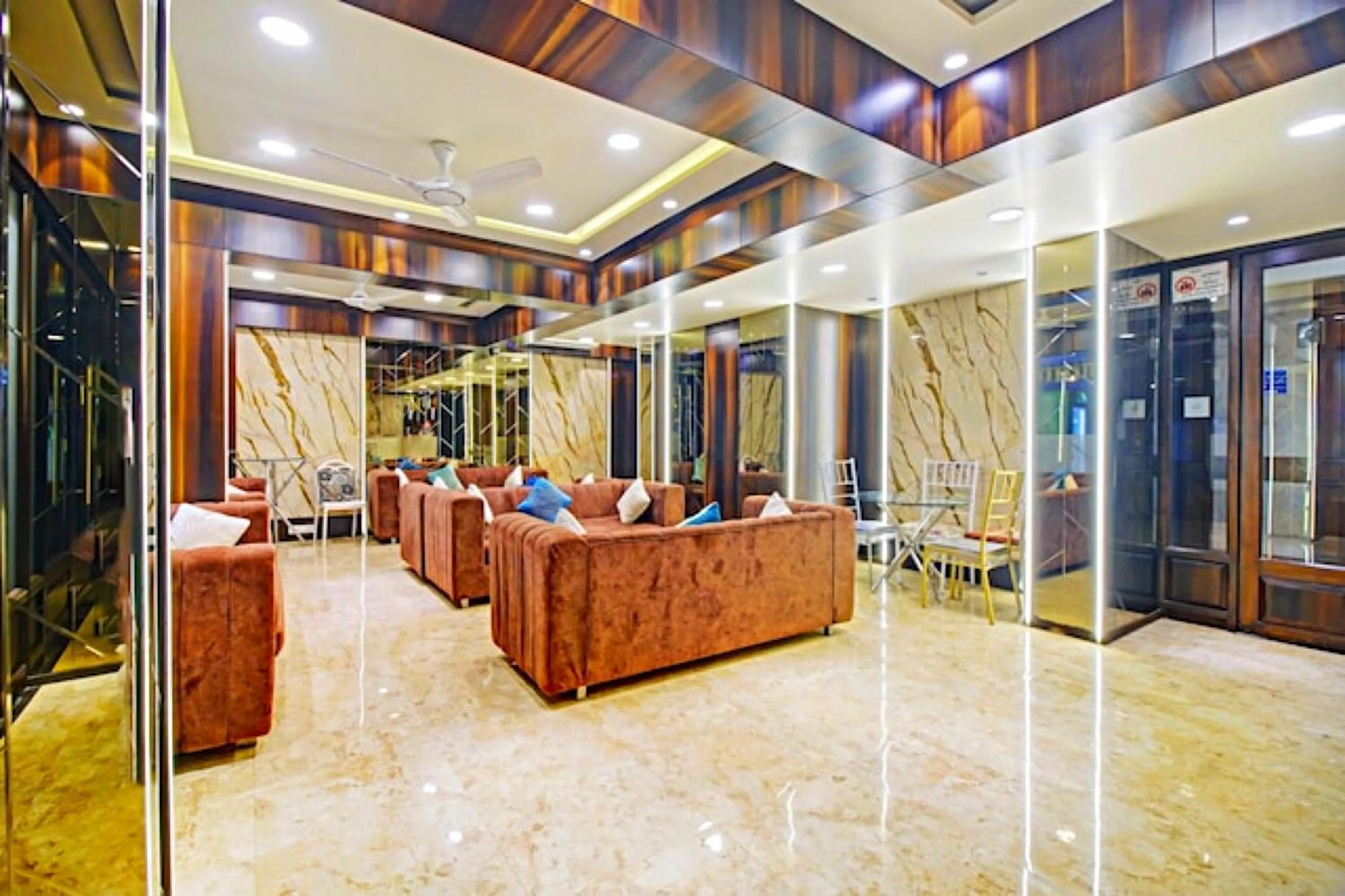 Lobby or reception in Hotel Mina International