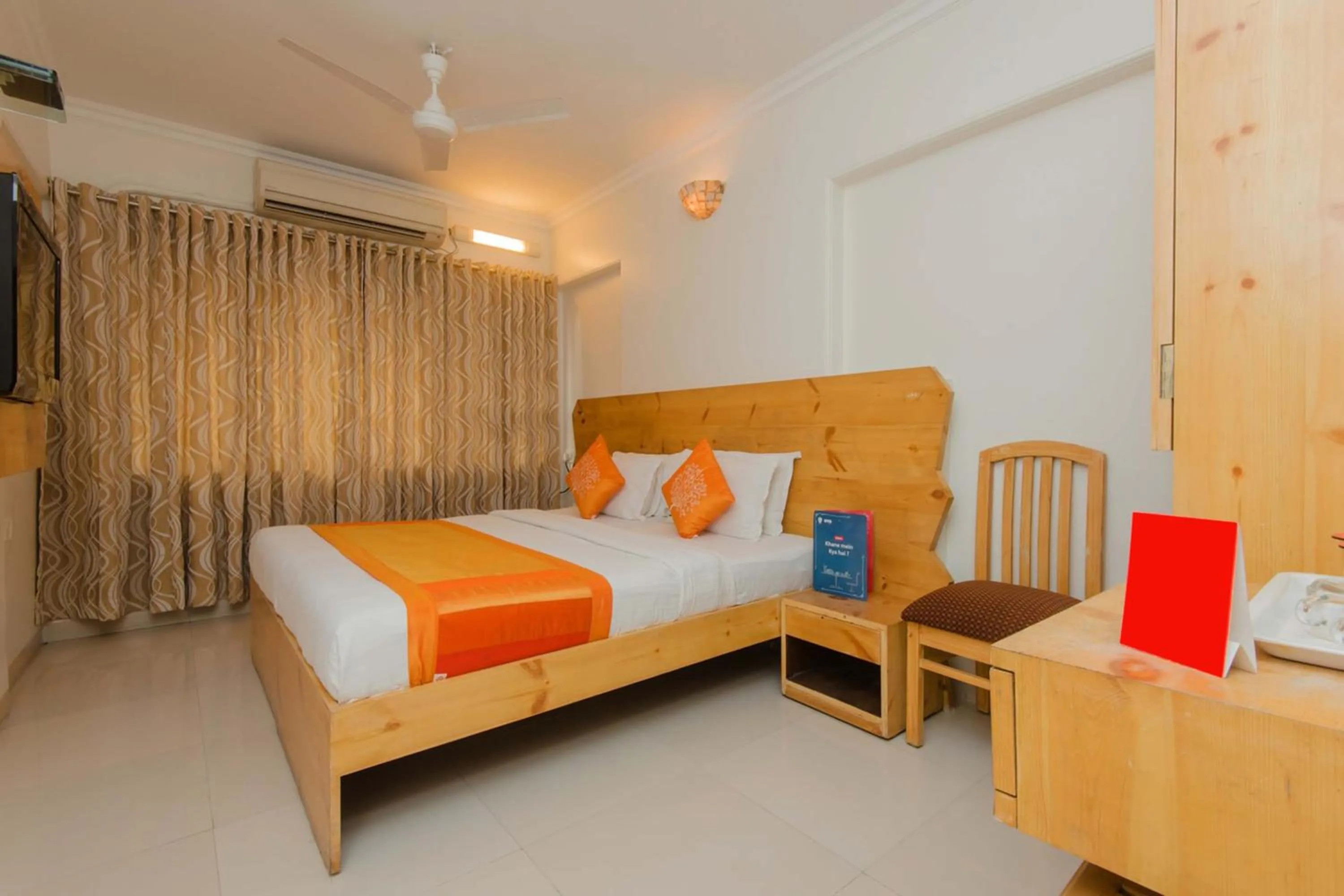 Bed in Hotel Mina International