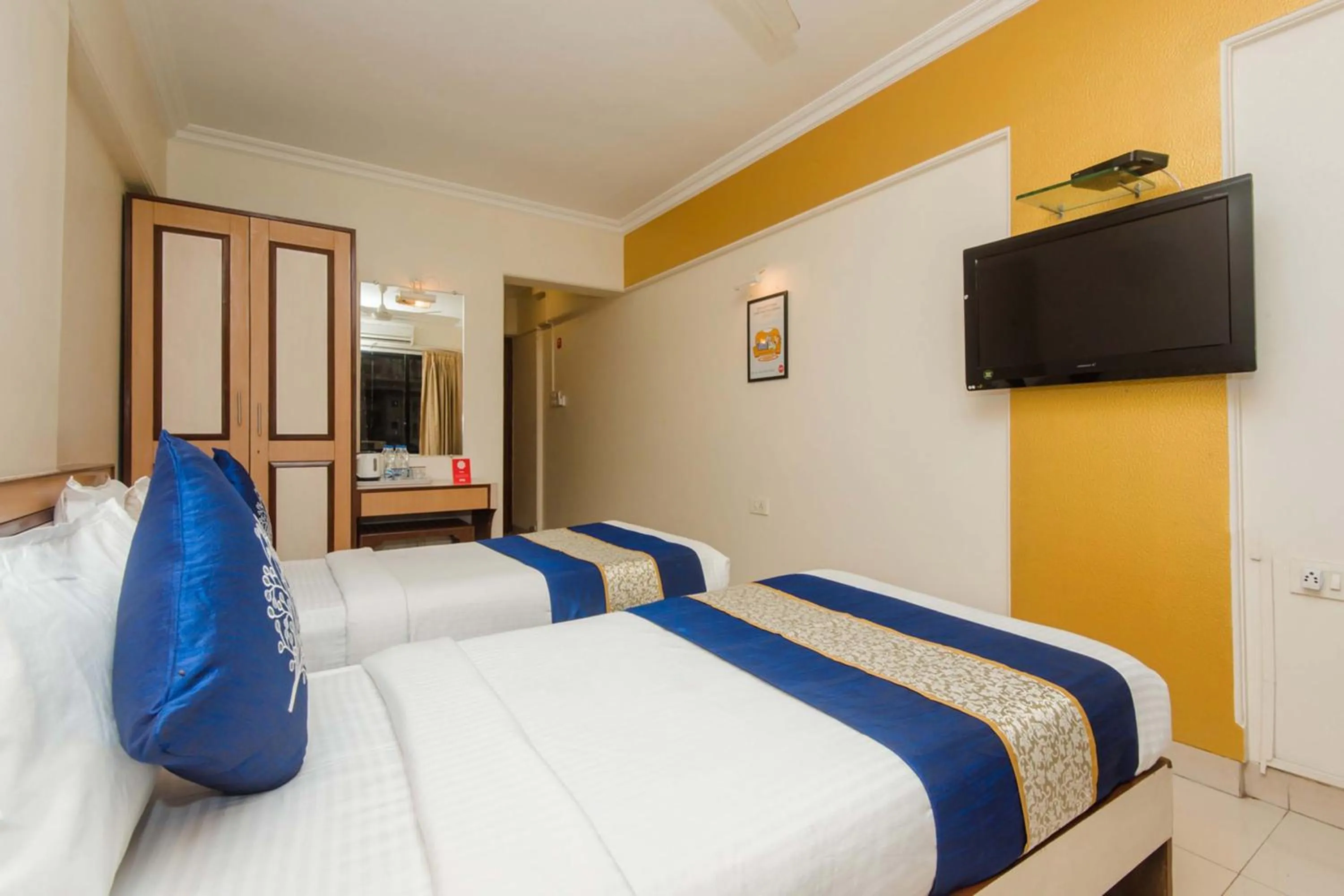 Photo of the whole room, Bed in Hotel Mina International