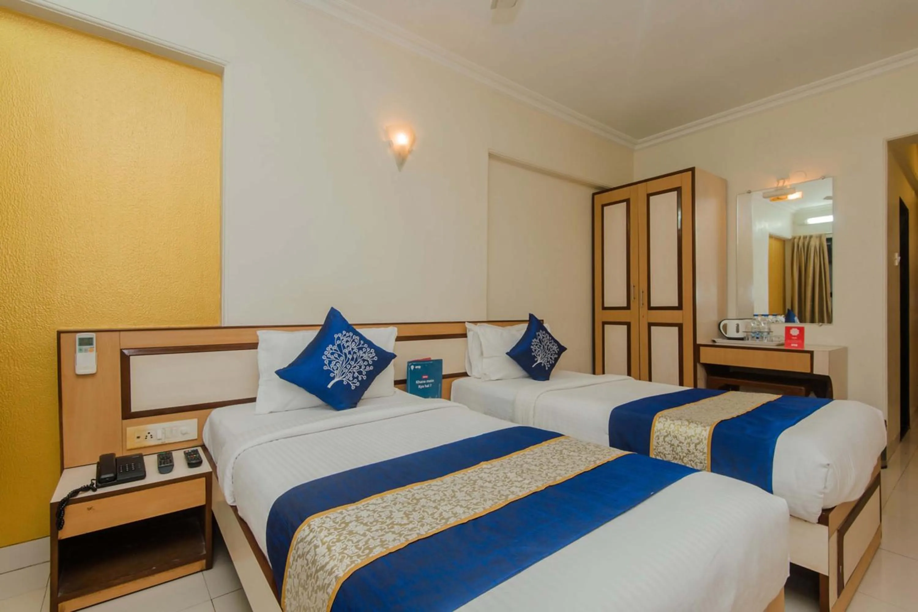 Photo of the whole room, Bed in Hotel Mina International